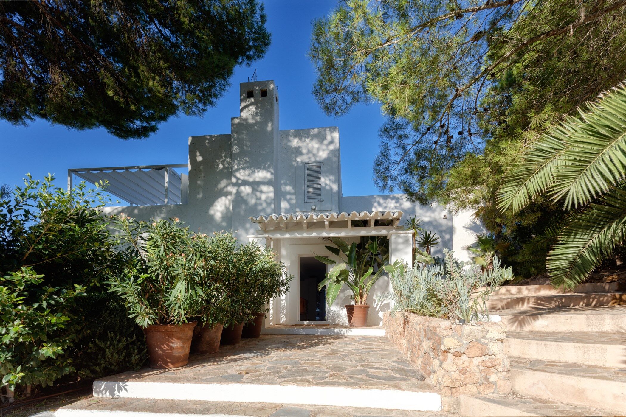 Villa Esther Gallary Image 1
