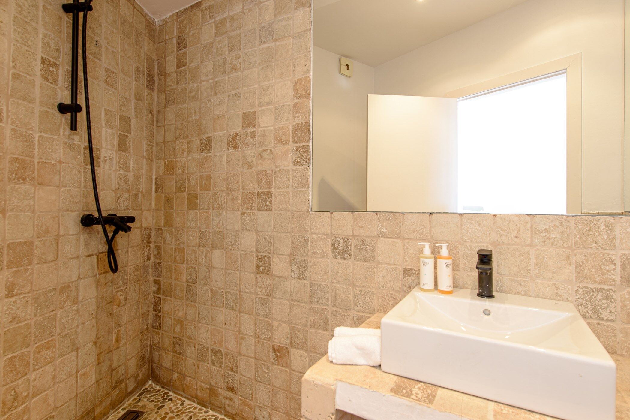 Villa Infinite Gallary Image 2