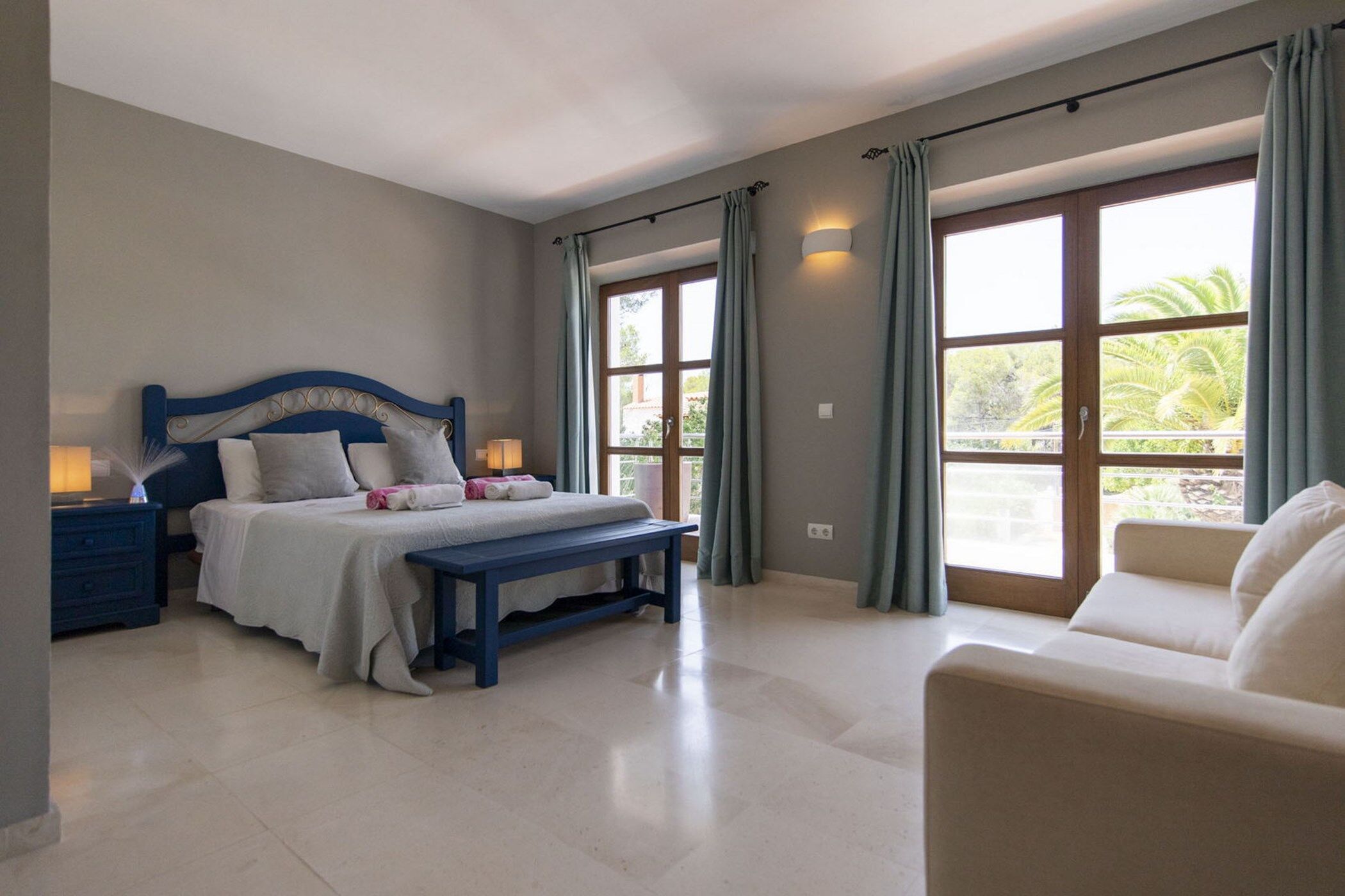 Villa Niu Blau Gallary Image 6