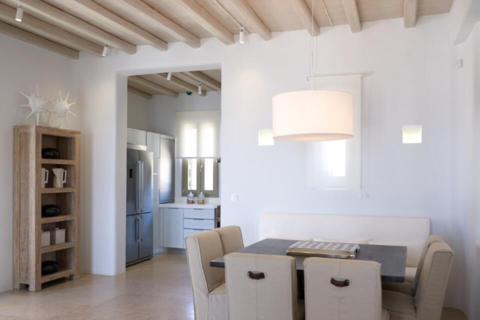Villa Paris Gallery Image 6
