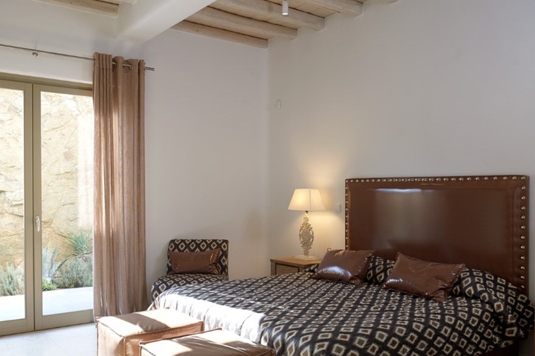 Villa Paris Gallary Image 3