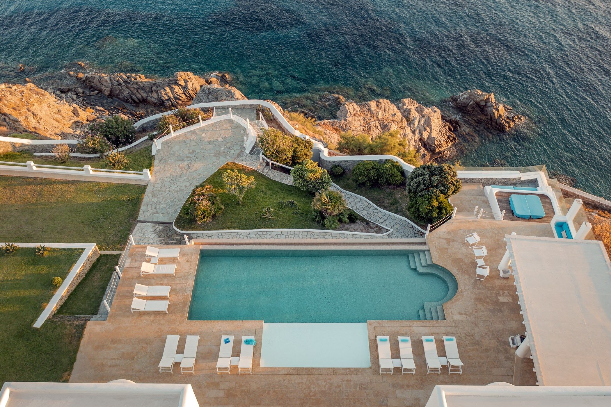 Villa Sea Front Gallary Image 3