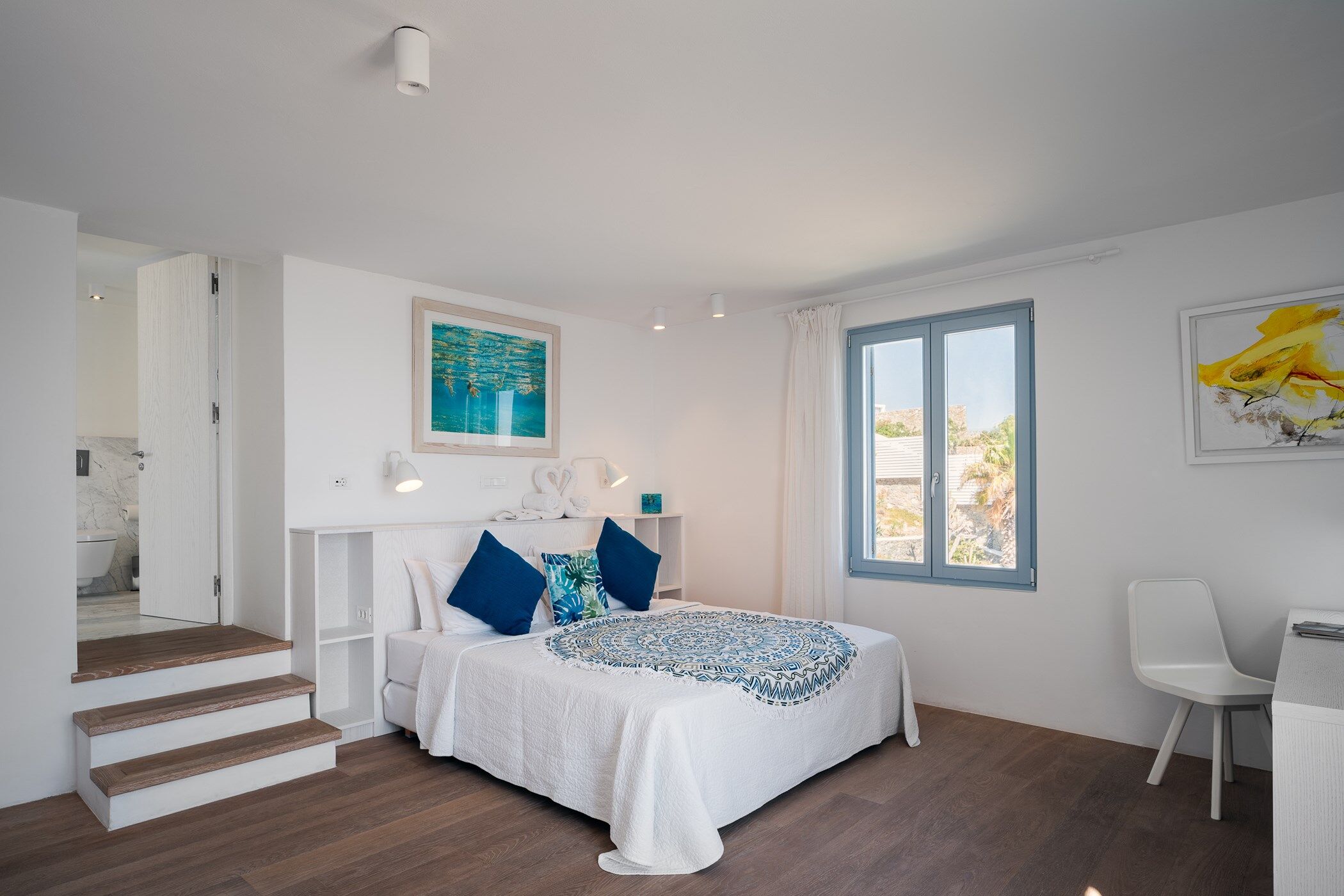 Villa Sea Front Gallary Image 1