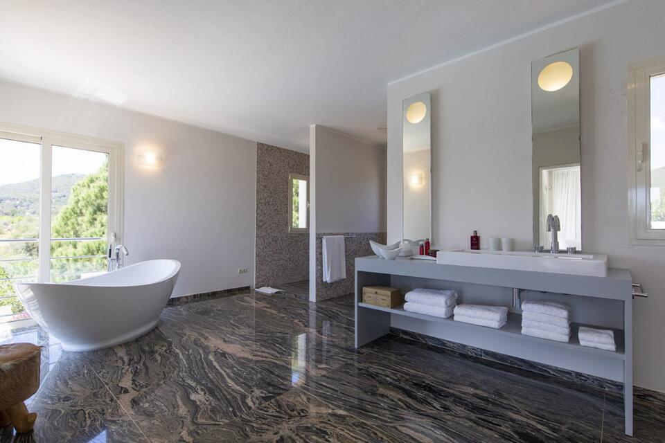 Villa Vinya Morna Gallery Image 1