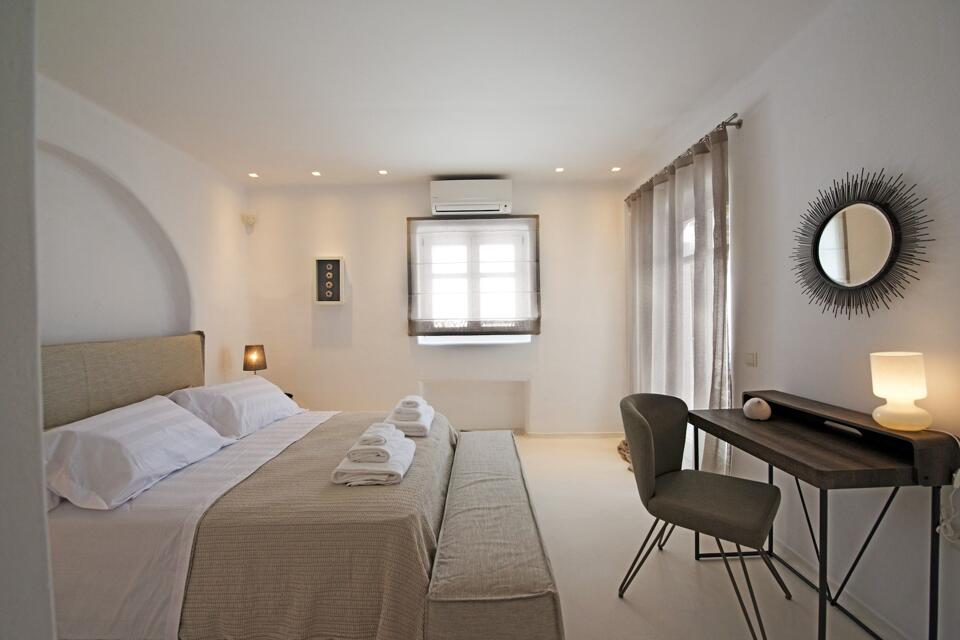 Villa Zoe Gallery Image 1