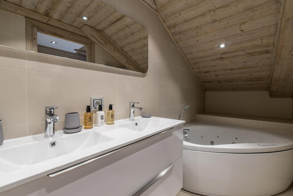 Apartement Le Pralong 601 Gallery Image 6