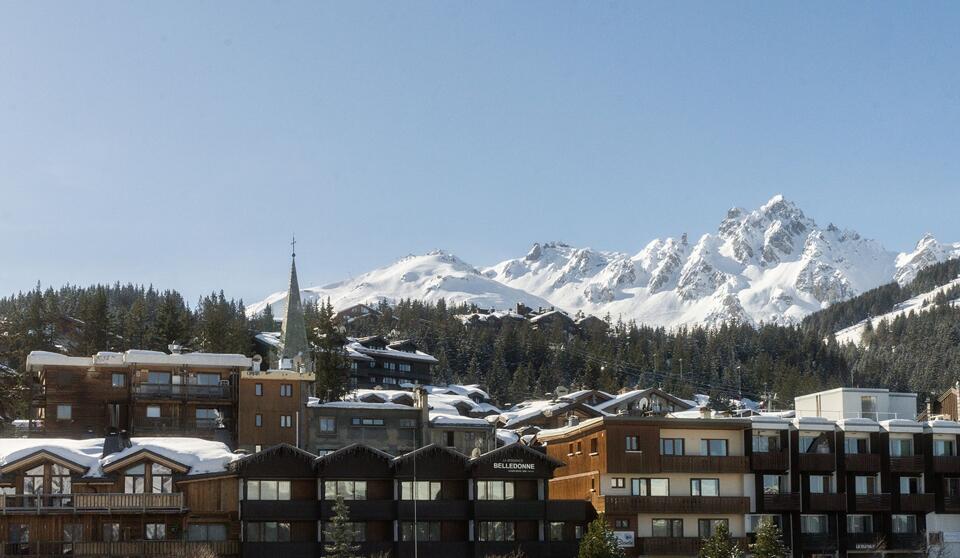 Apartment White Peak Gallery Image 6