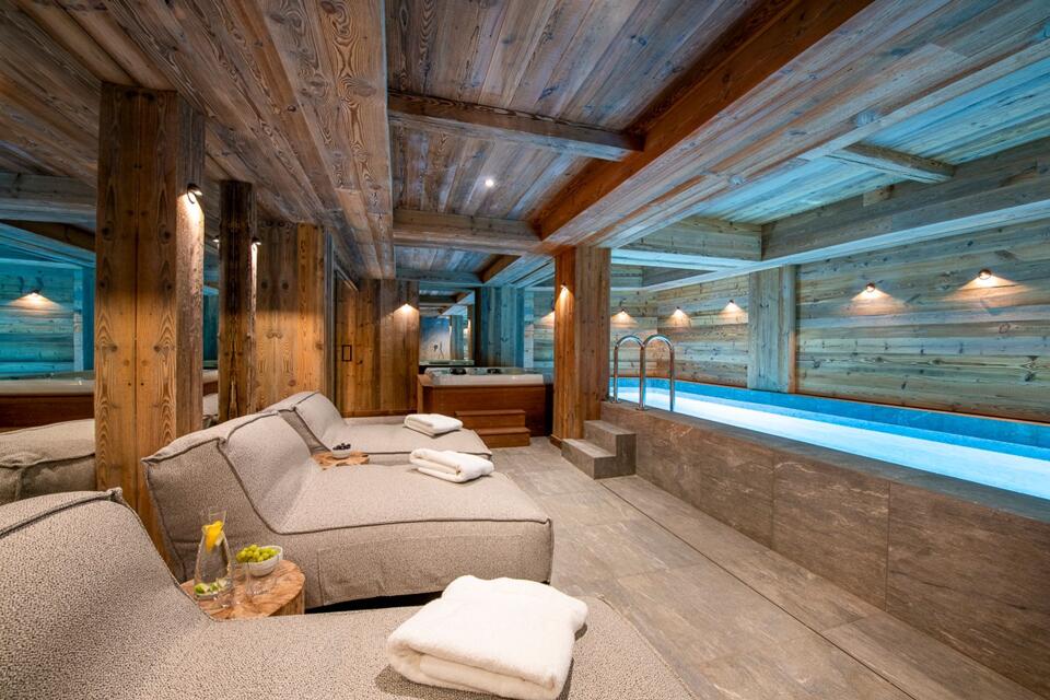 Chalet 1855 Gallery Image 1
