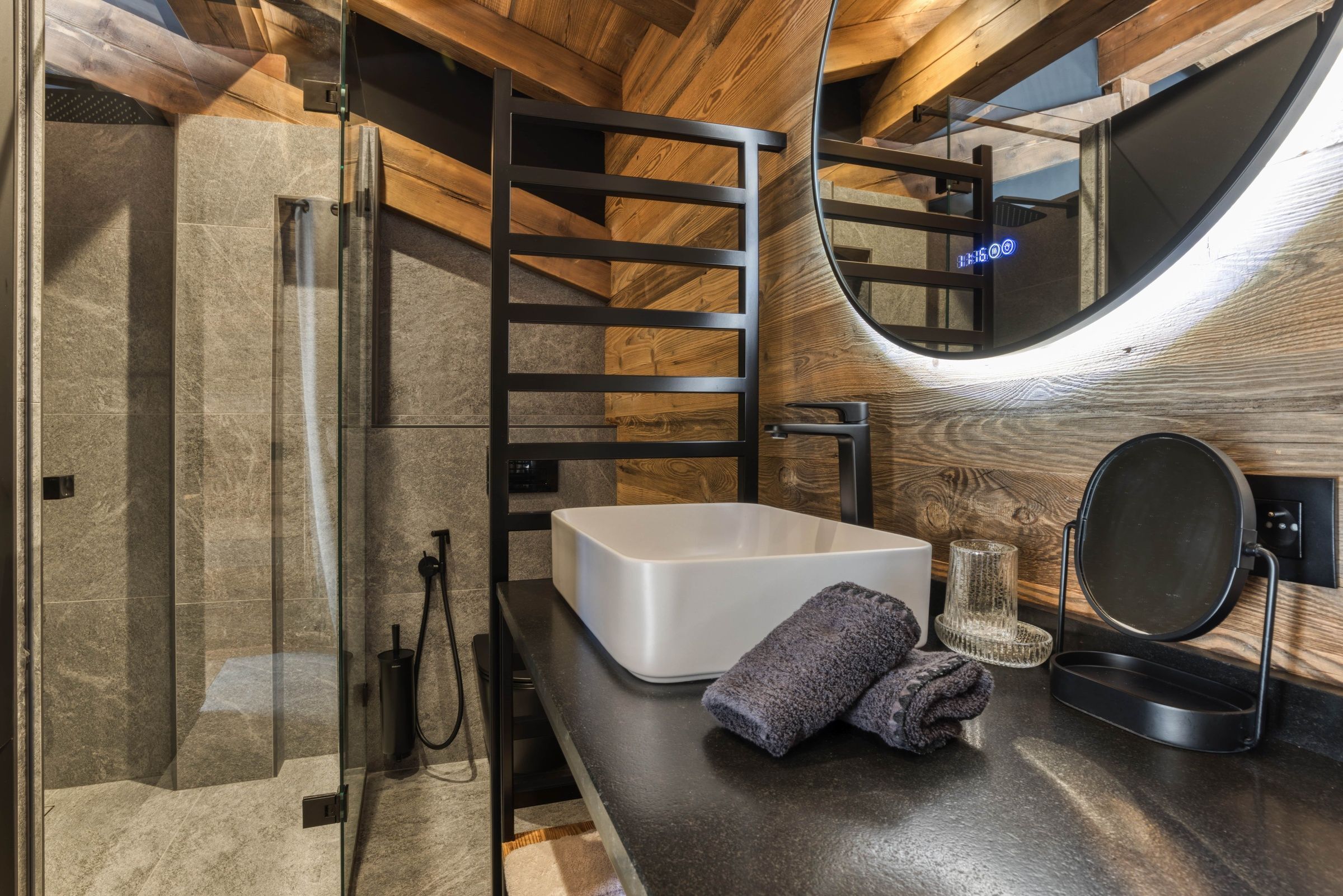 Chalet Alpine Cocoon Gallary Image 6