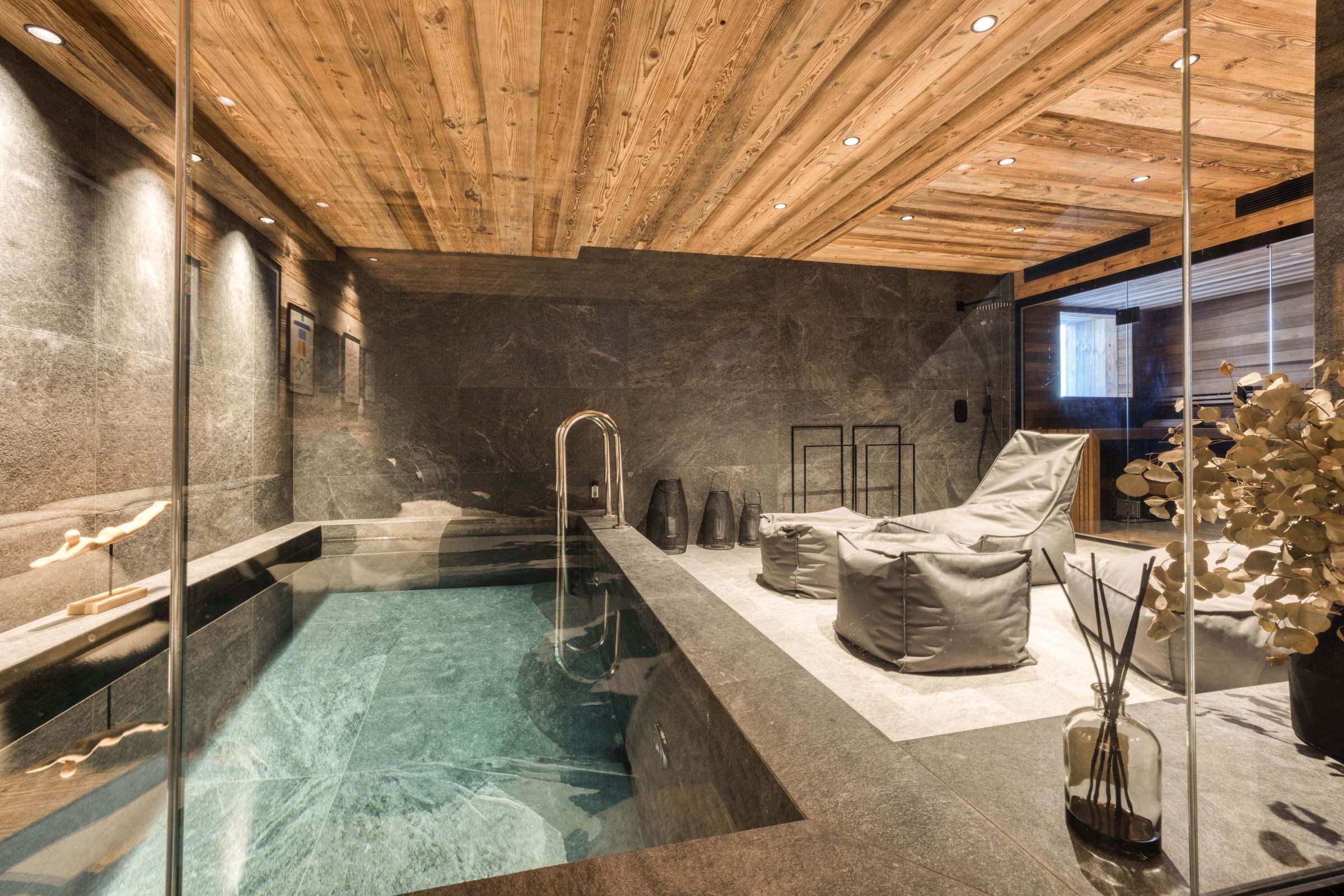 Chalet Alpine Cocoon Gallary Image 3