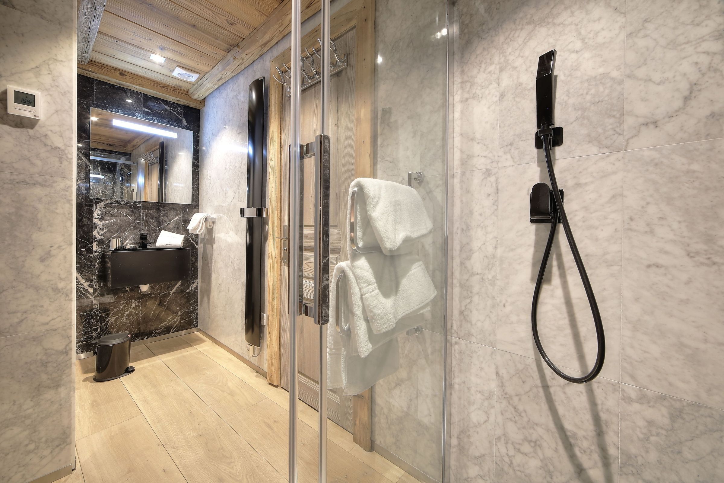 Chalet Aneo Gallary Image 5