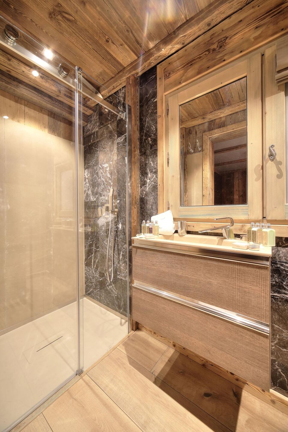 Chalet Aneo Gallery Image 4
