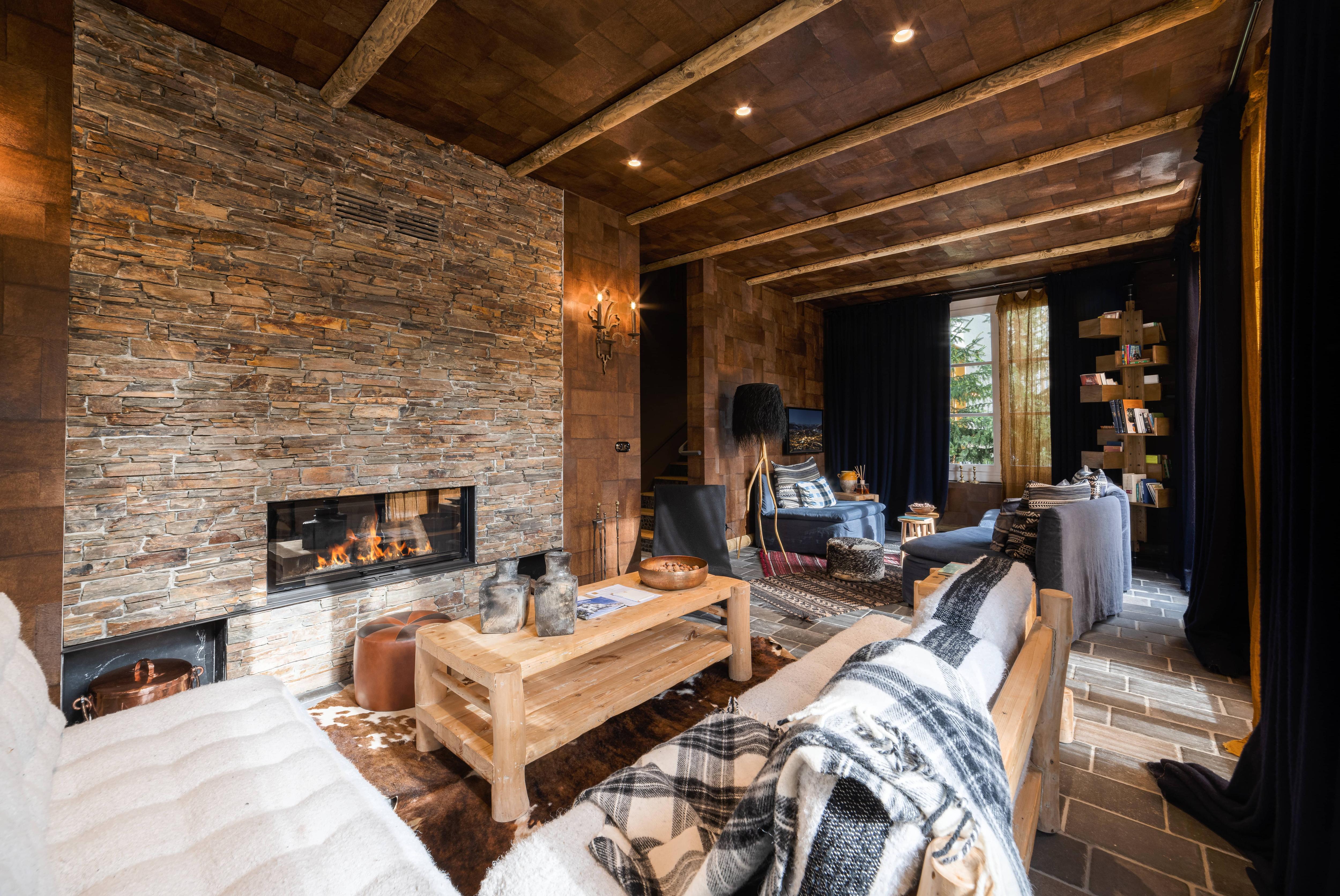 chalet-blond-image-1