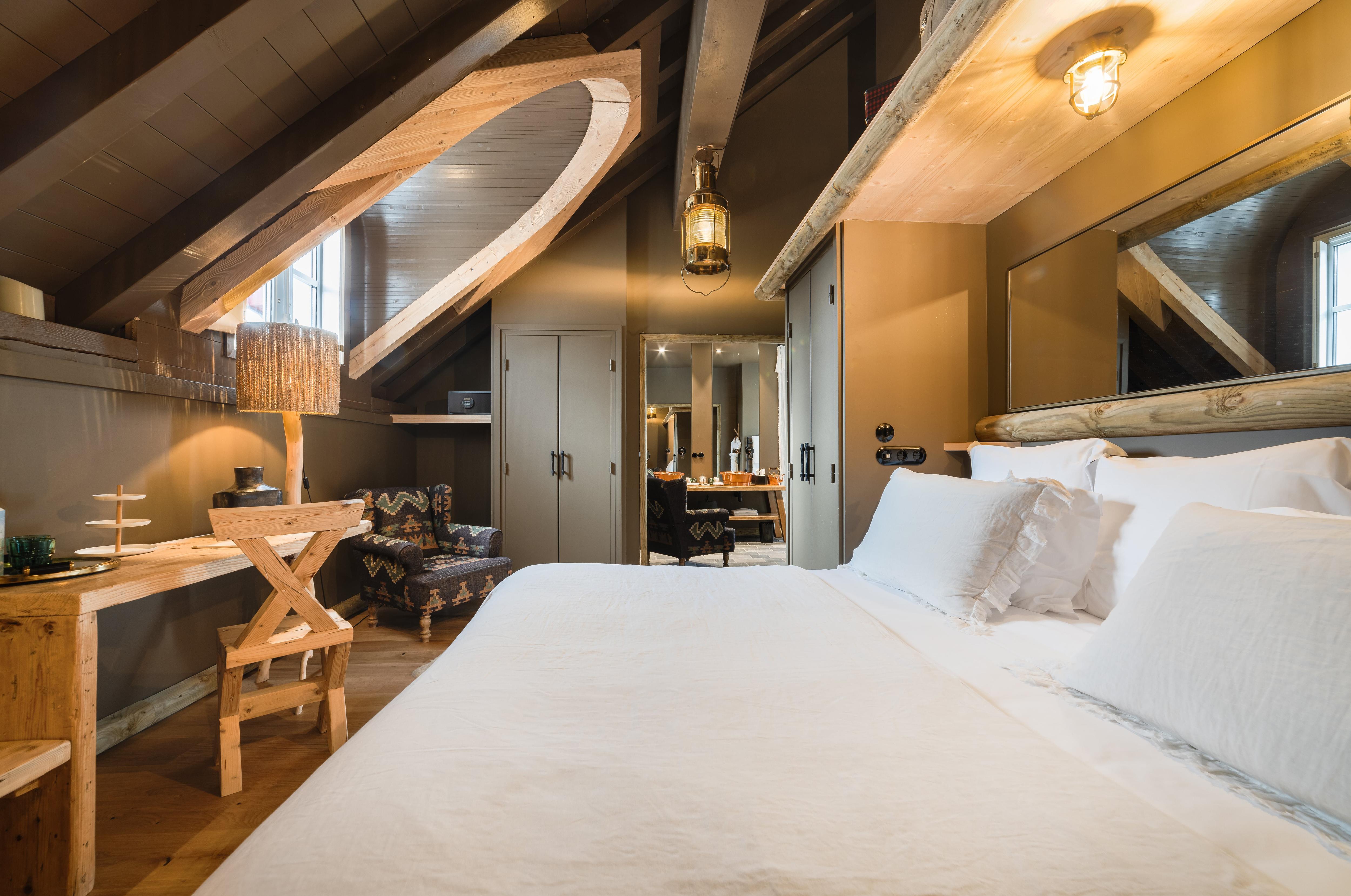 chalet-blond-image-9