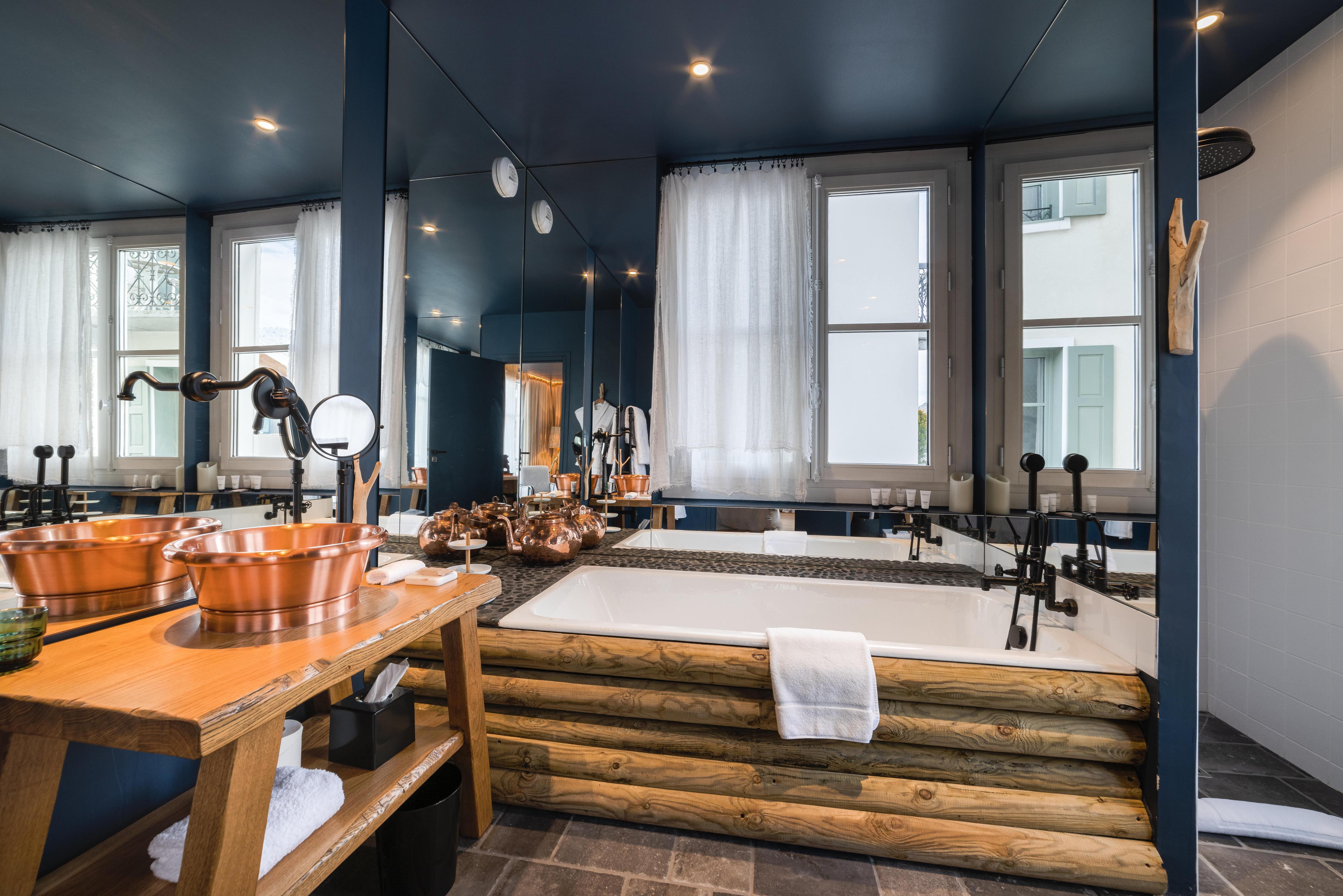 Chalet Blond Gallary Image 6
