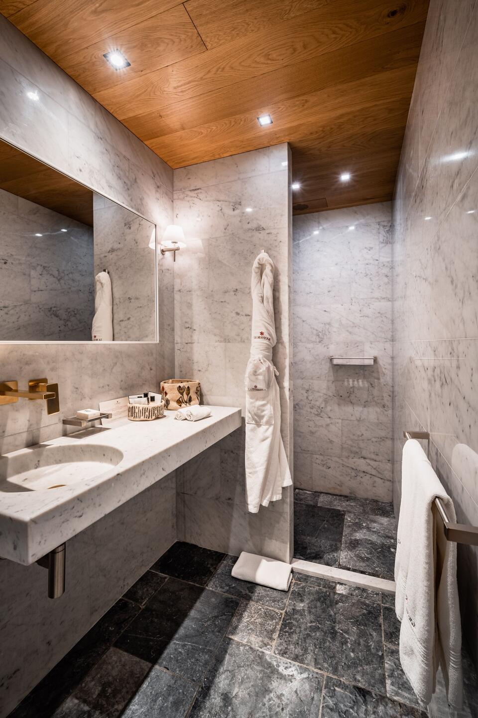 Chalet Chene Gallery Image 1
