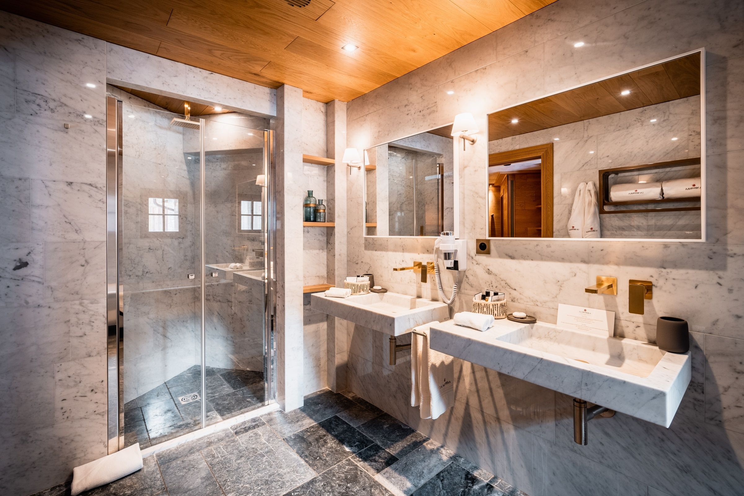 Chalet Chene Gallary Image 5
