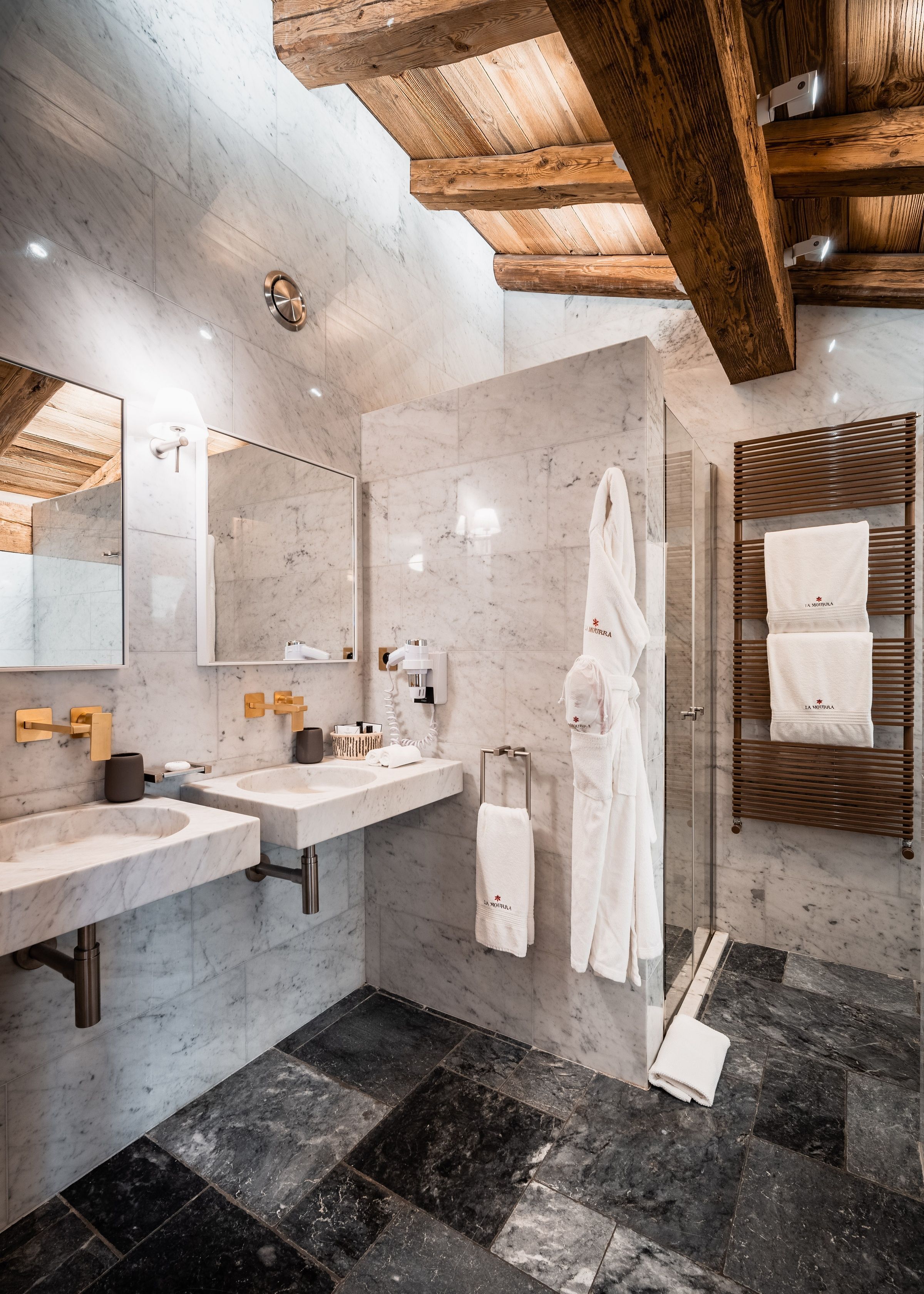 Chalet Chene Gallary Image 1