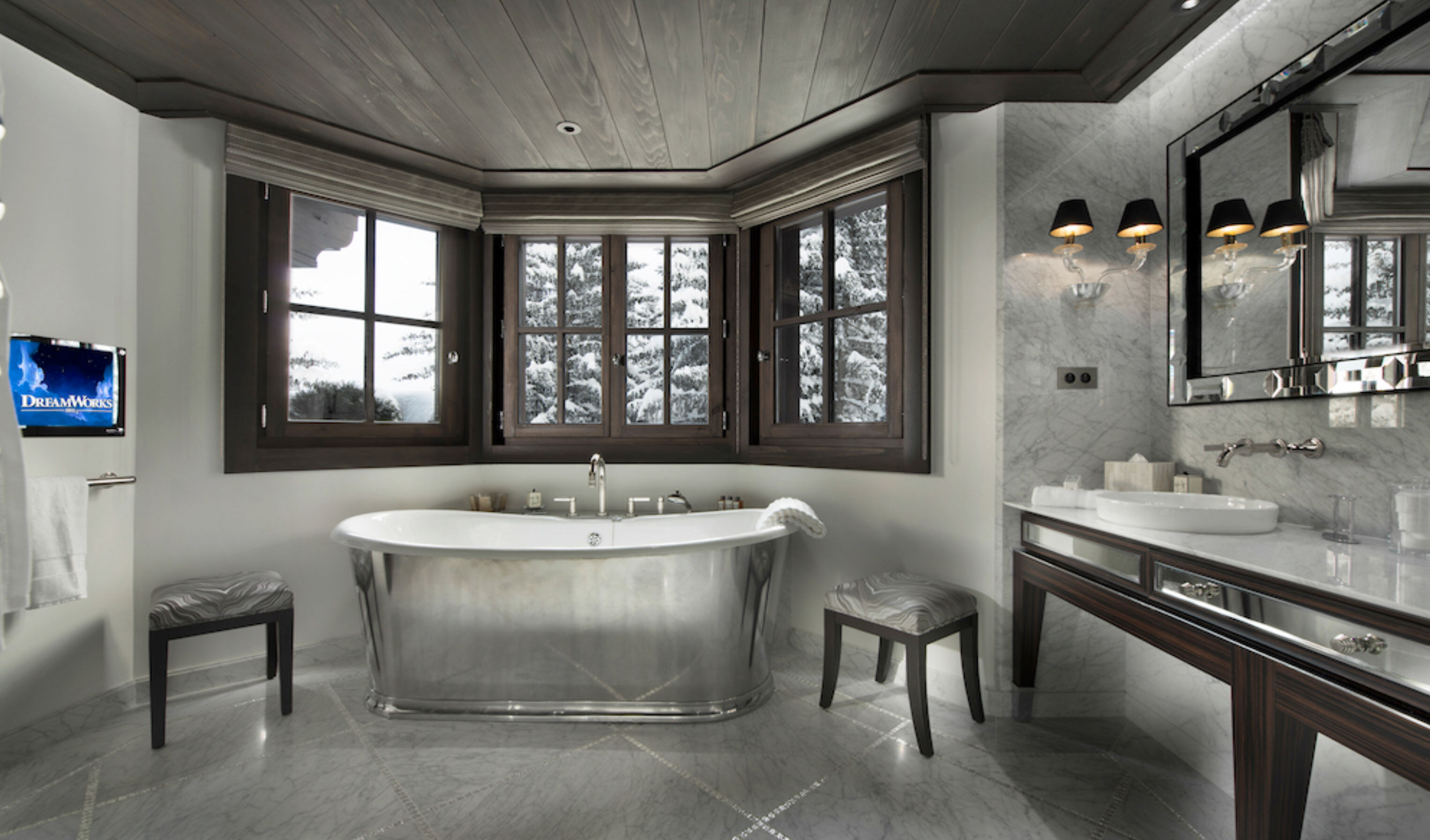 Chalet Coquelicot Gallary Image 2