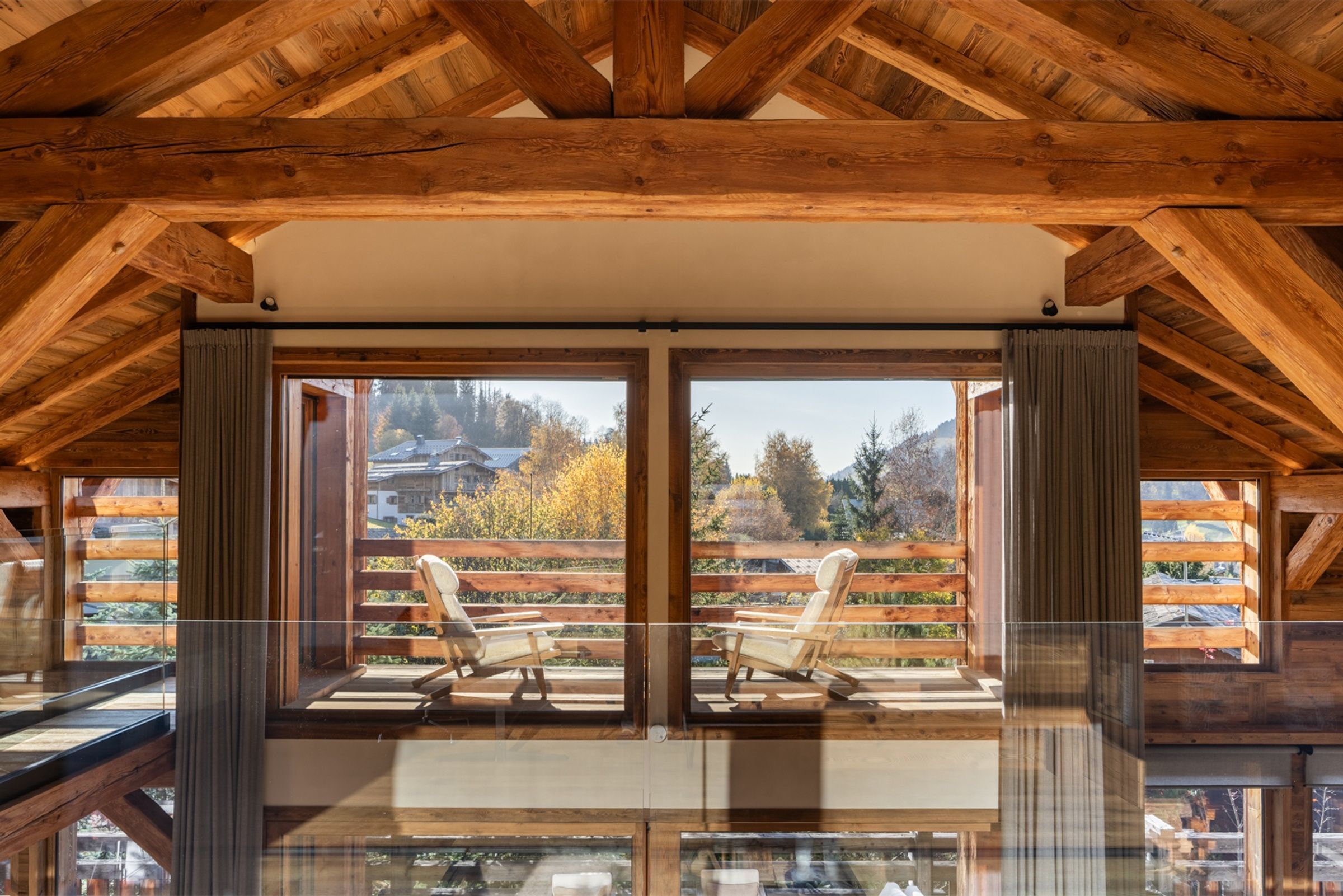 Chalet Cosmos Gallary Image 2