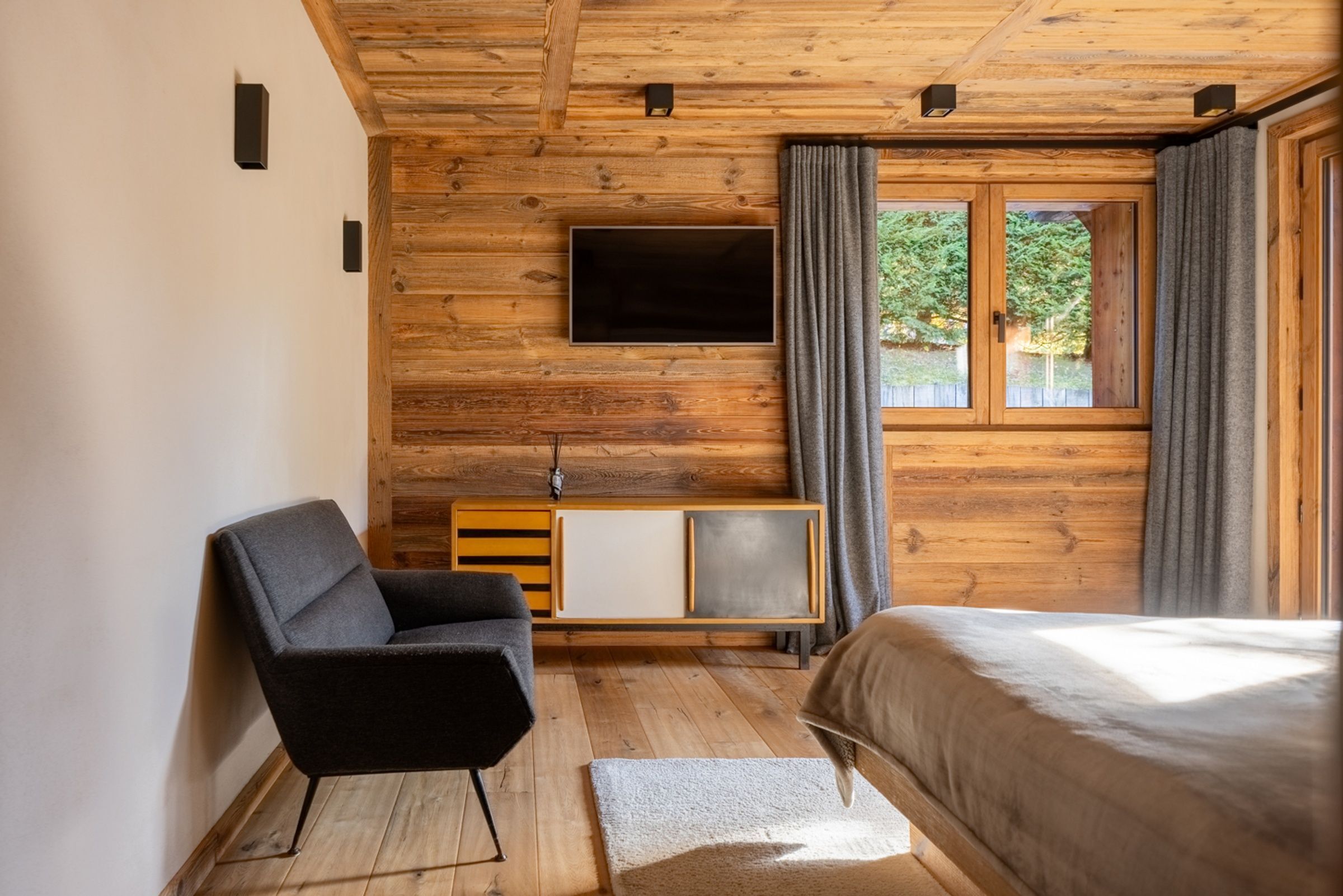 Chalet Cosmos Gallary Image 3