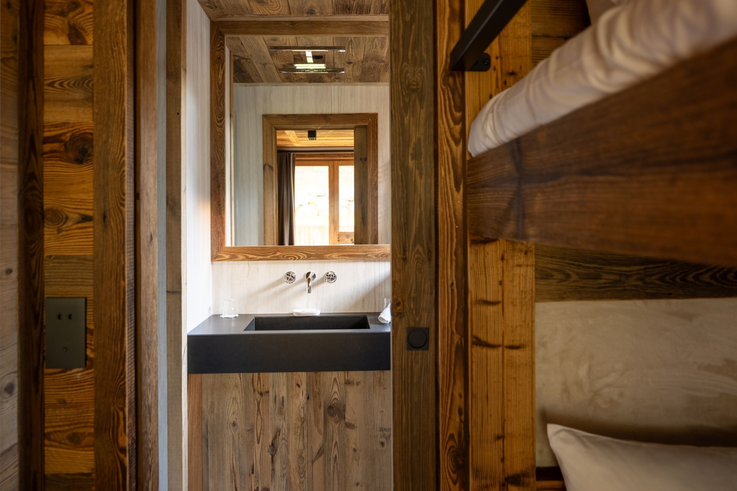 Chalet Cosmos Gallary Image 1