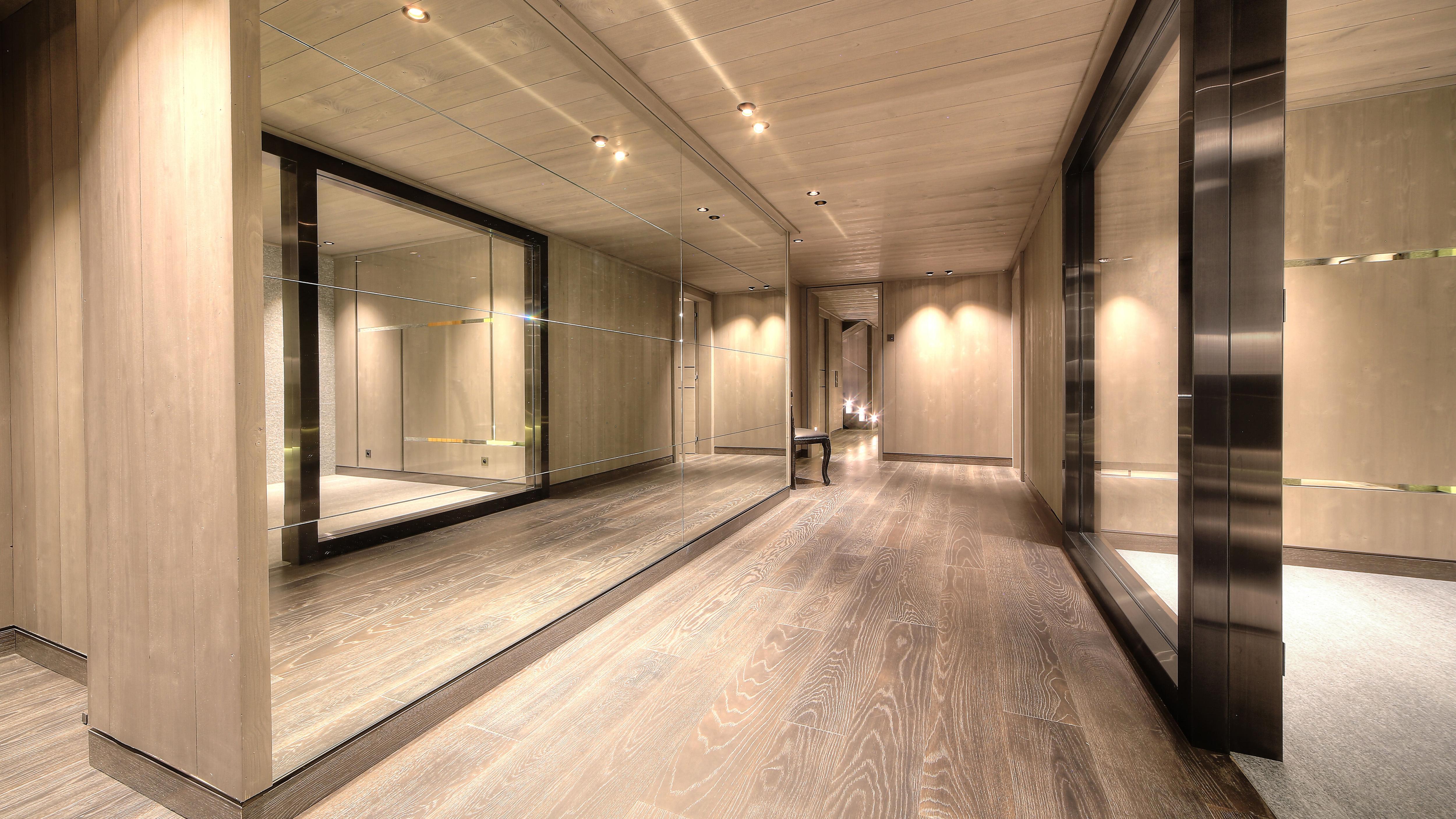 Chalet Crystal Gallary Image 4