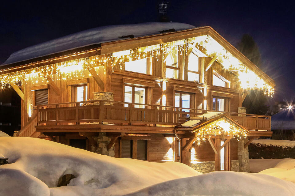 Chalet Crystal Gallery Image 1