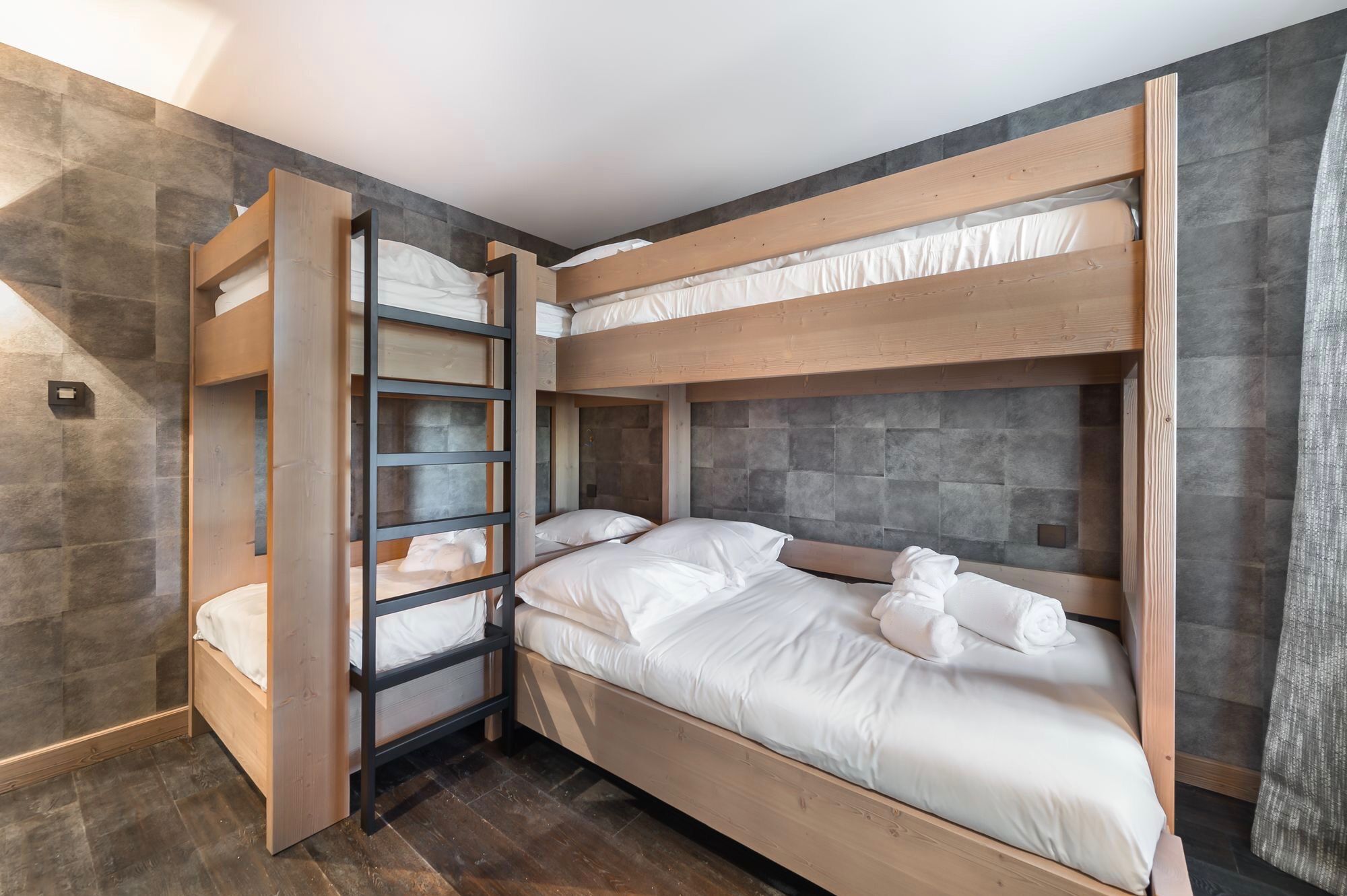 Chalet Elixir Gallary Image 1