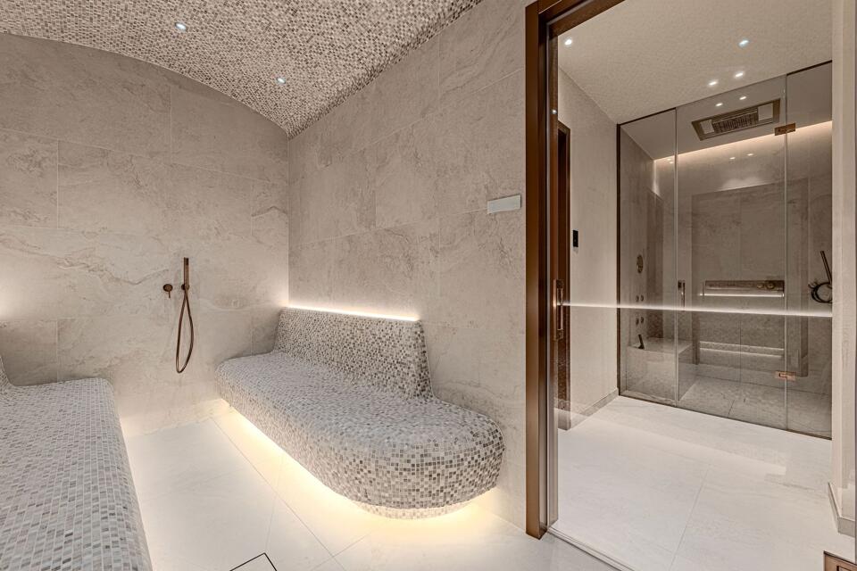Chalet Eylia Gallery Image 1