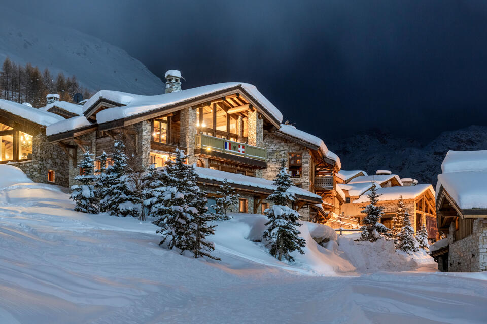 Chalet Face a Face Gallery Image 1