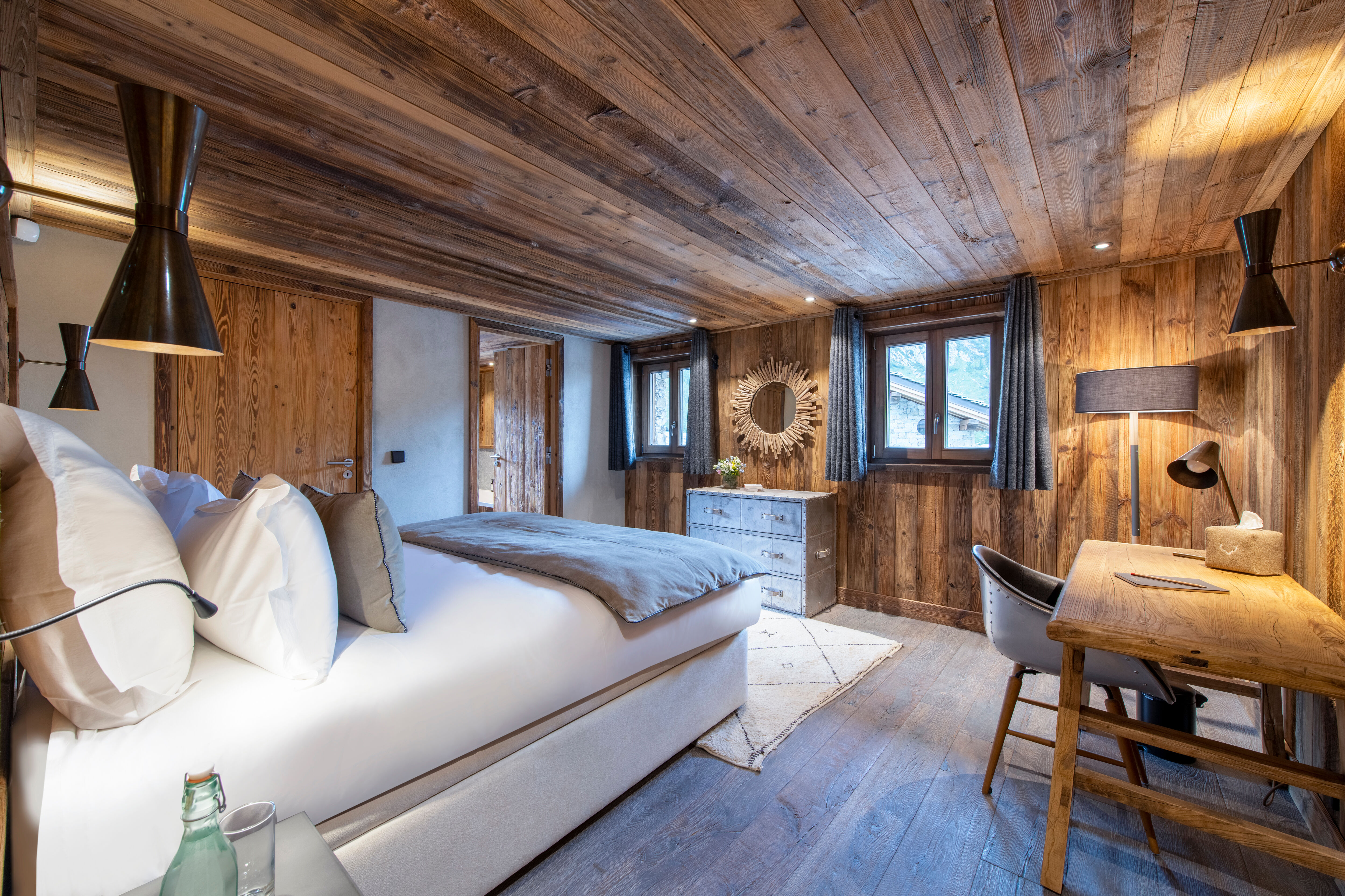 Chalet Face a Face Gallary Image 3