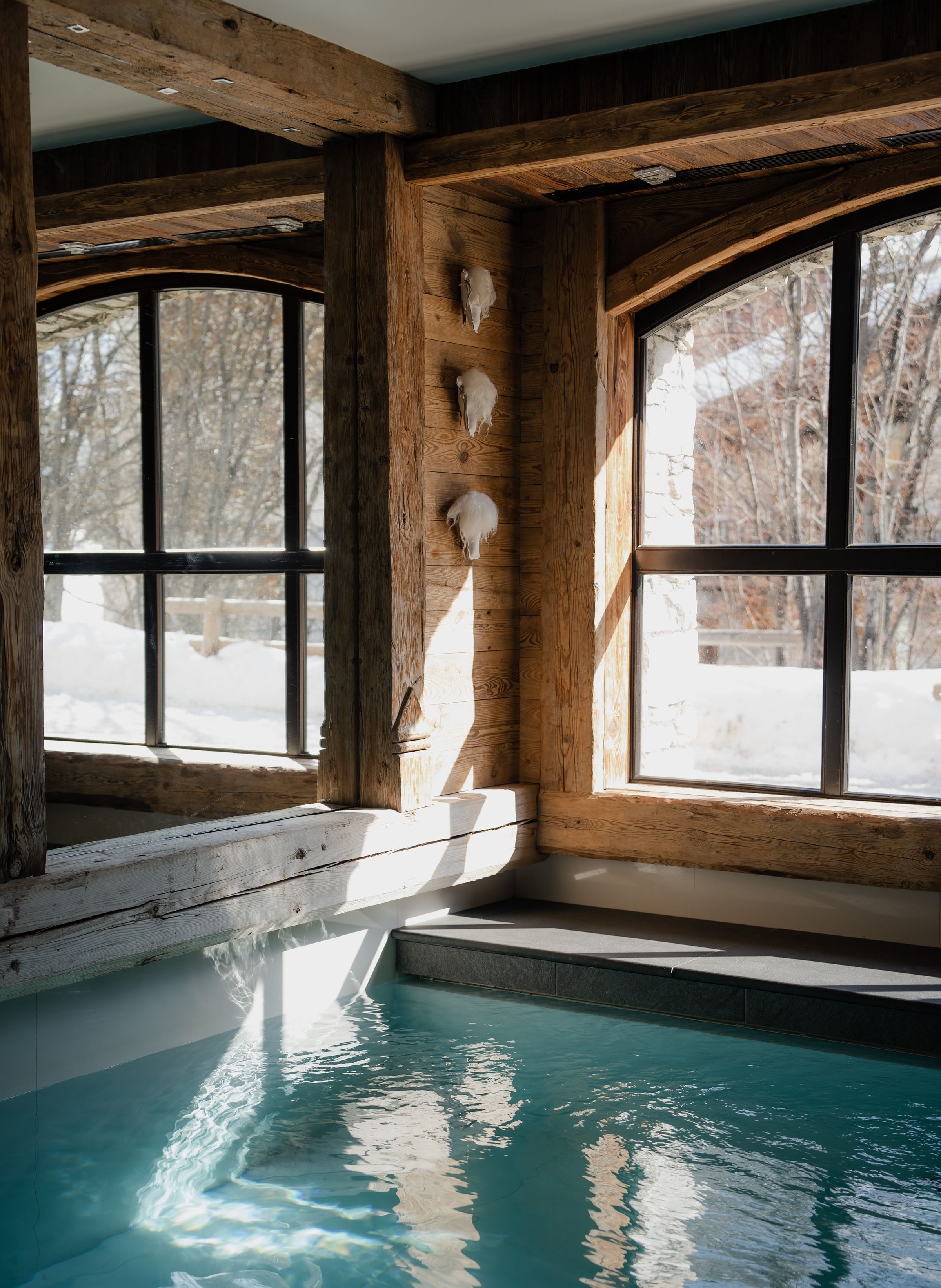 Chalet Face Gallary Image 6