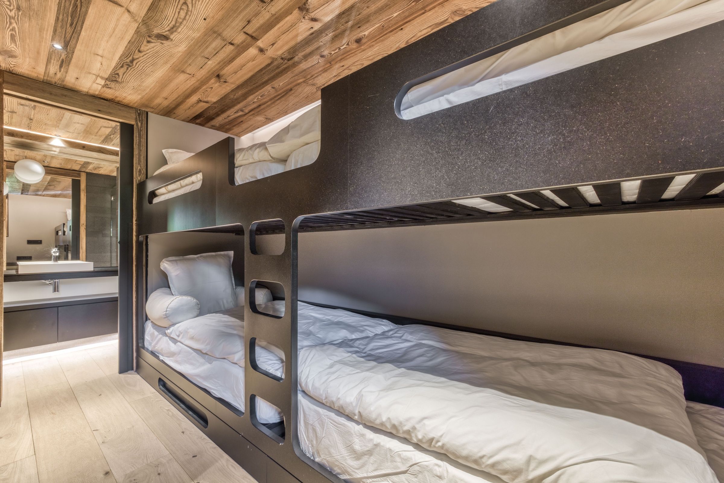 Chalet Kairos Gallary Image 2