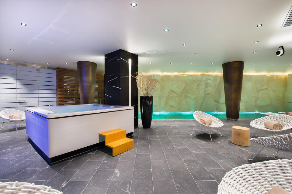Chalet La Datcha 1850 Gallery Image 1