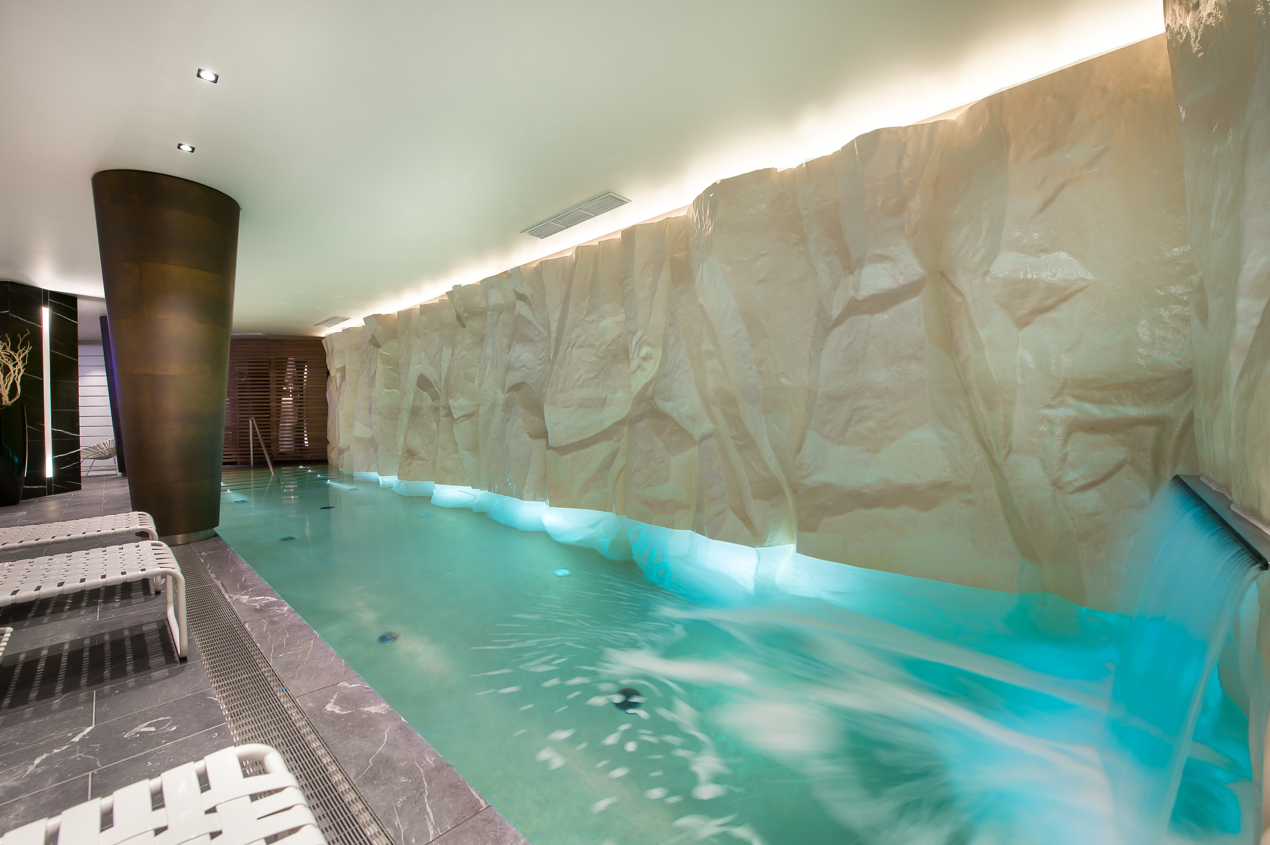 Chalet La Datcha 1850 Gallary Image 1