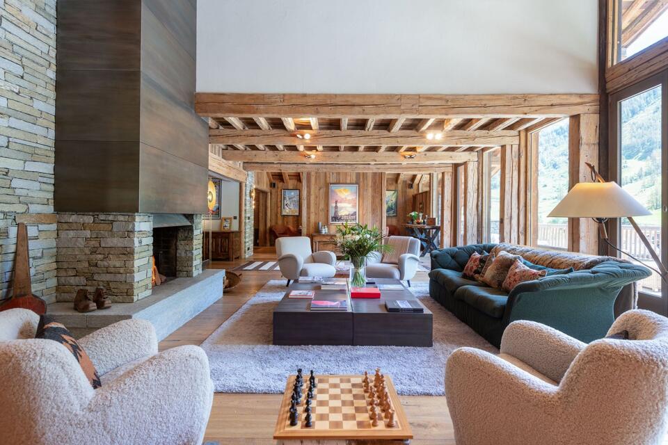 Chalet Lashca Gallery Image 1