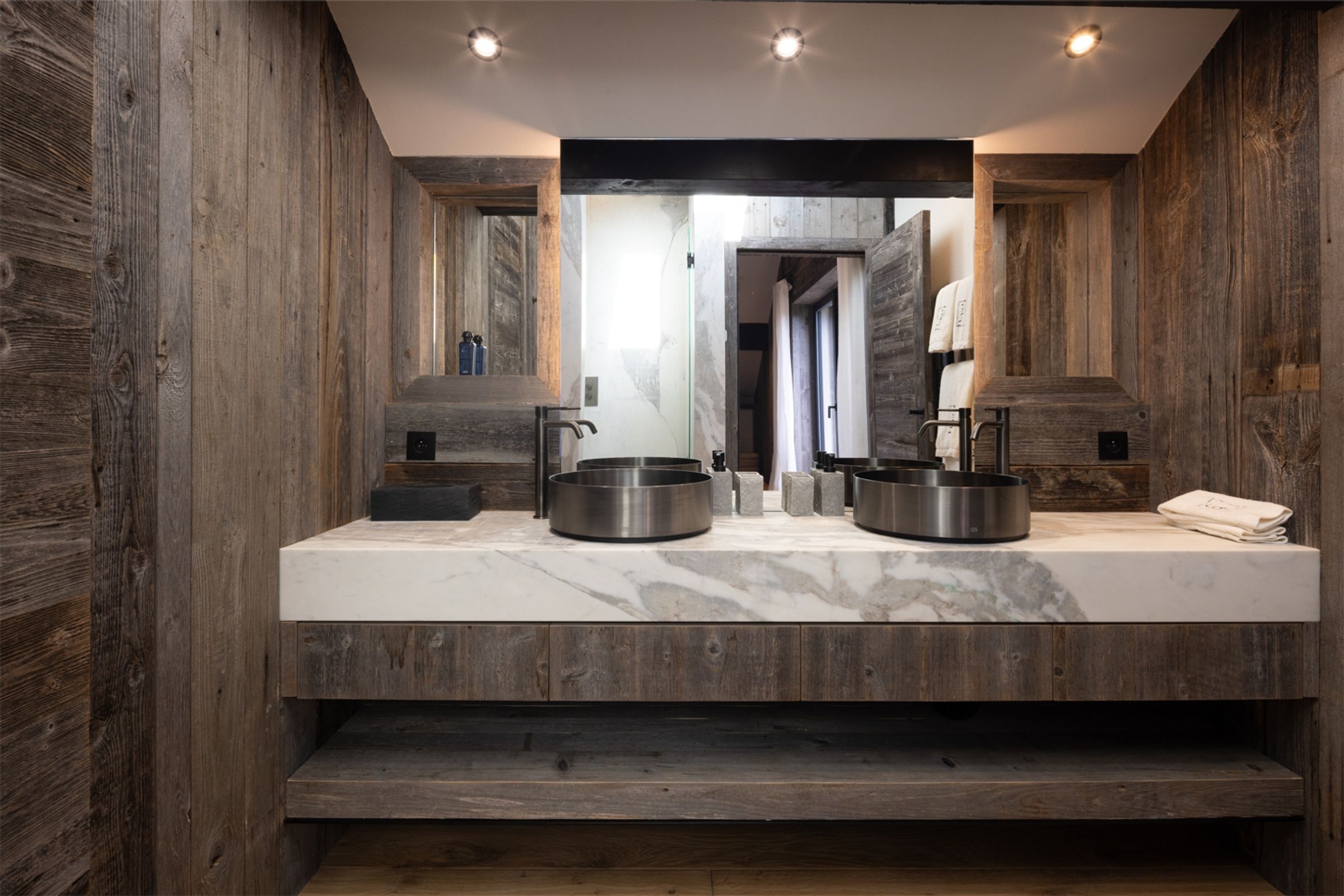 Chalet Montana Gallary Image 2