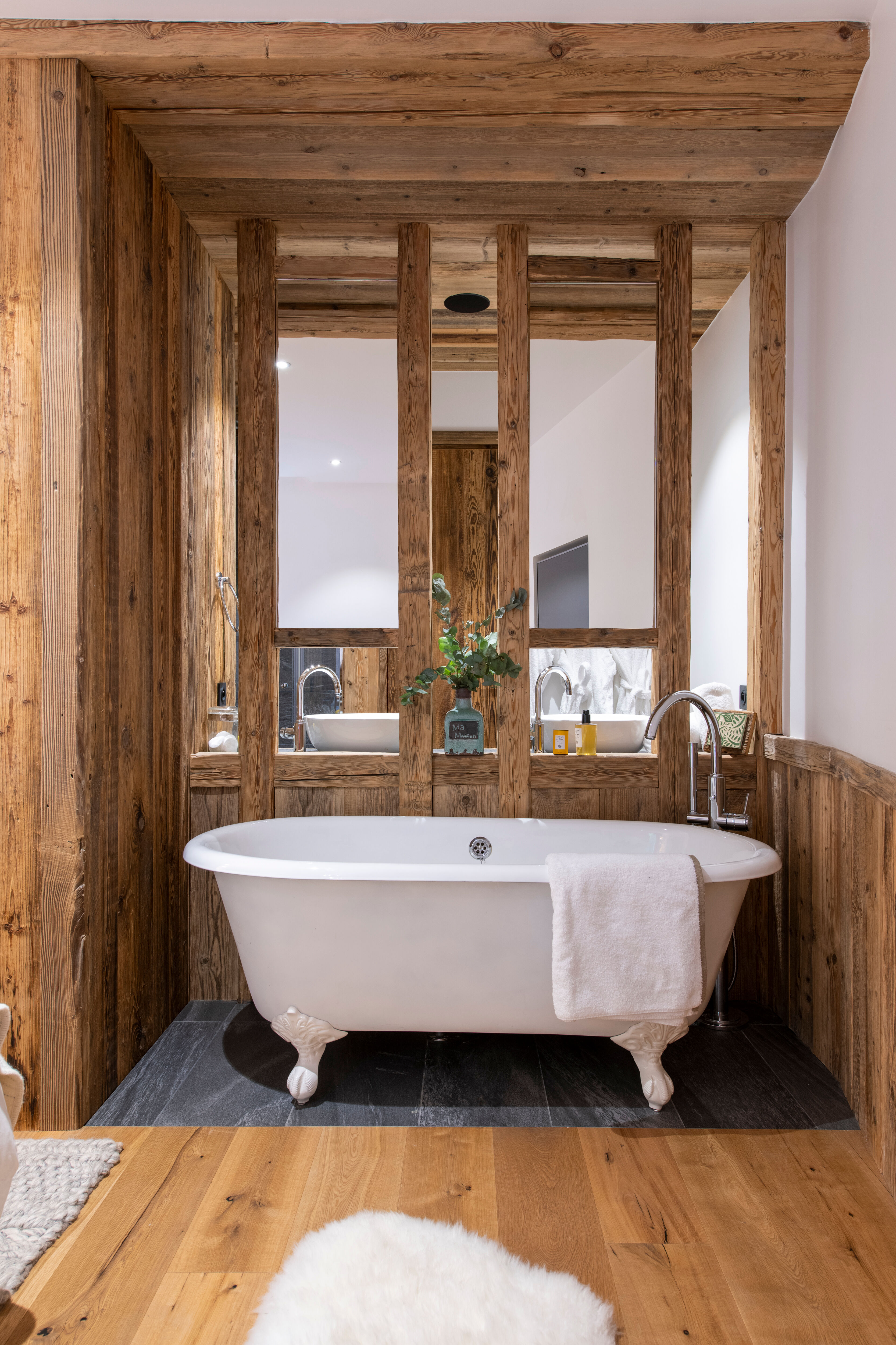 Chalet Oxalis Gallary Image 1