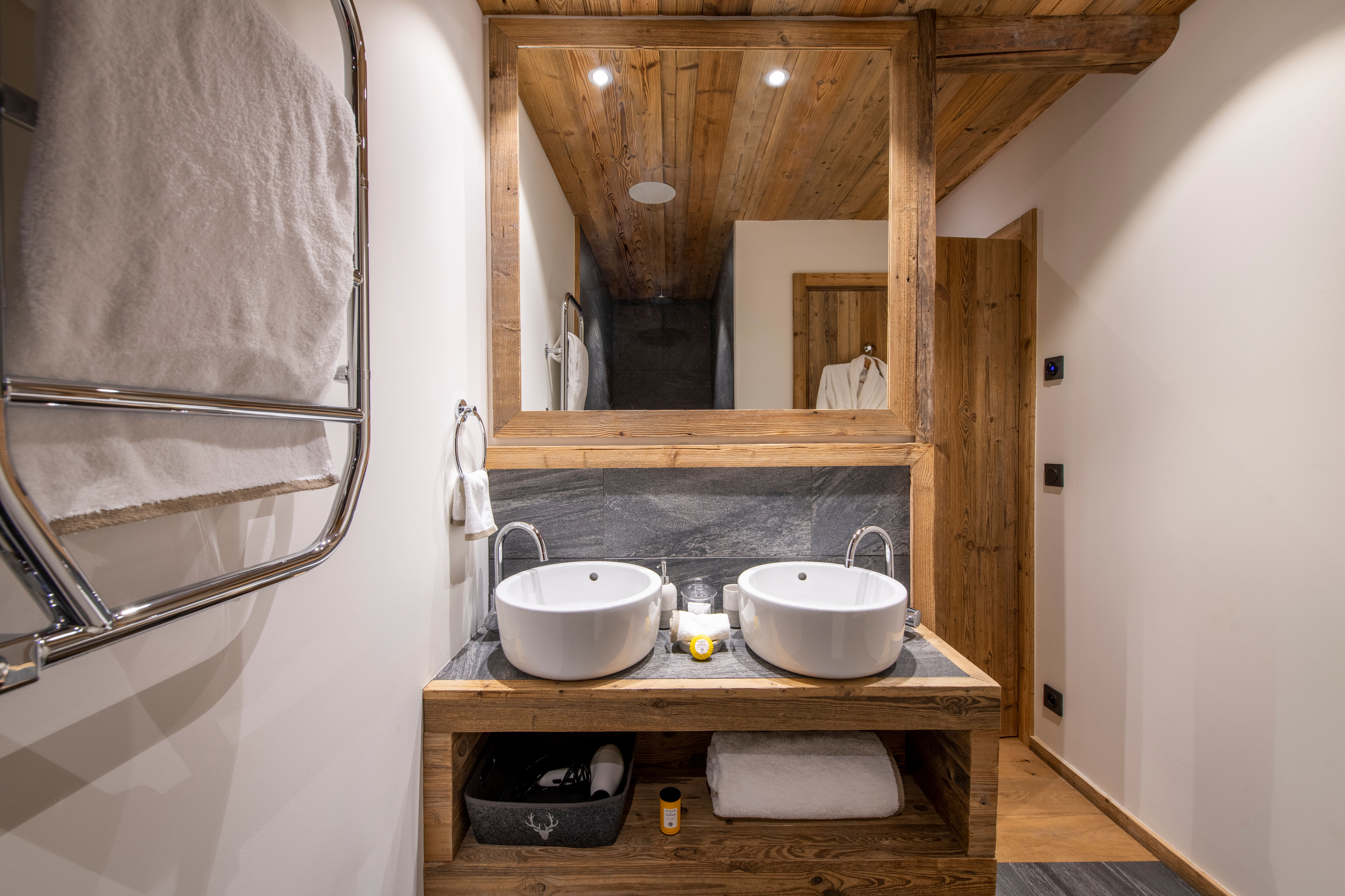 Chalet Oxalis Gallary Image 6