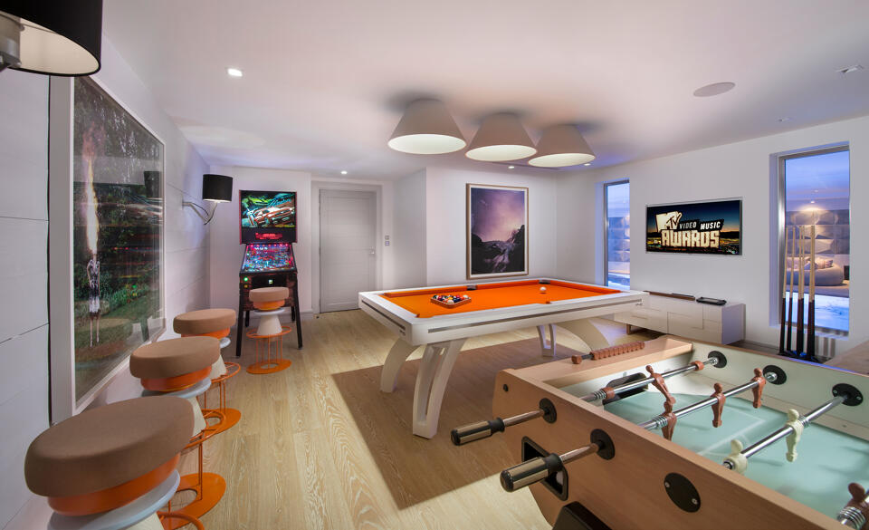 Chalet Pow Pow Gallery Image 4