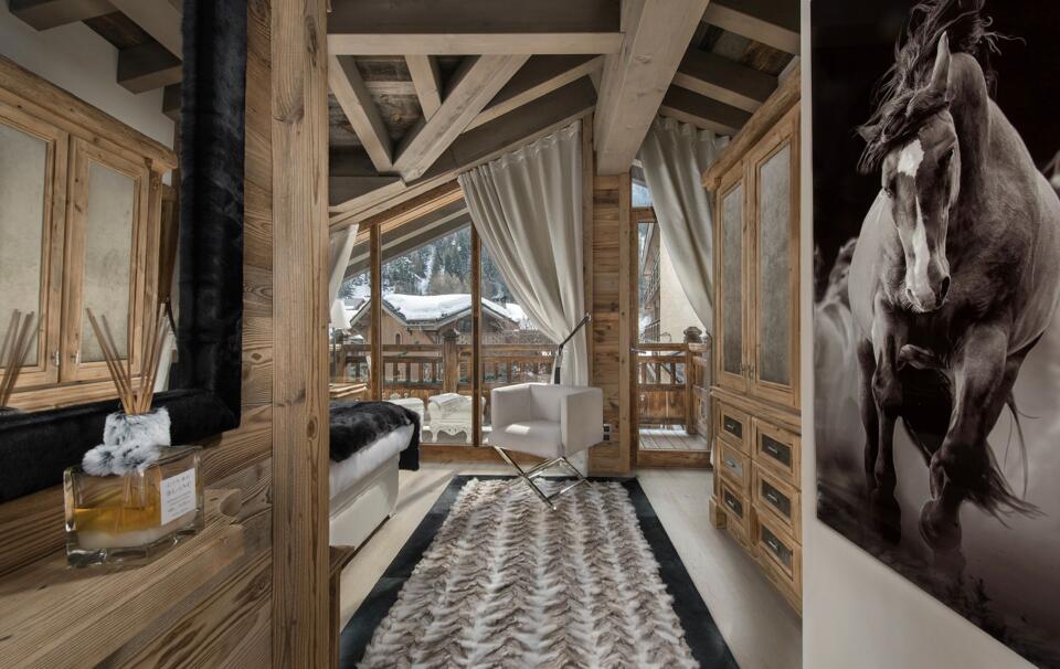 Chalet Powder White Gallery Image 5