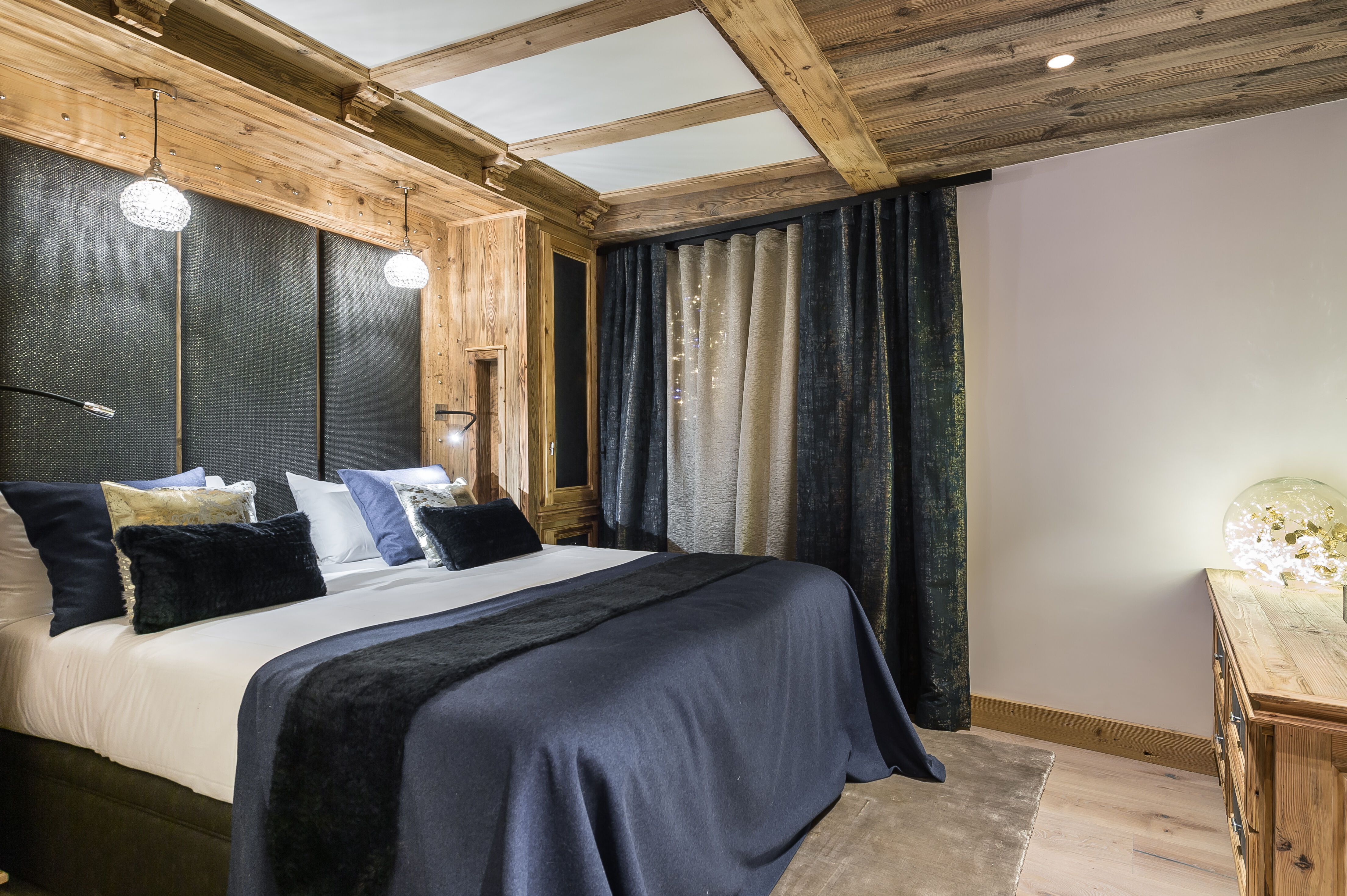 Chalet Powder White Gallary Image 1