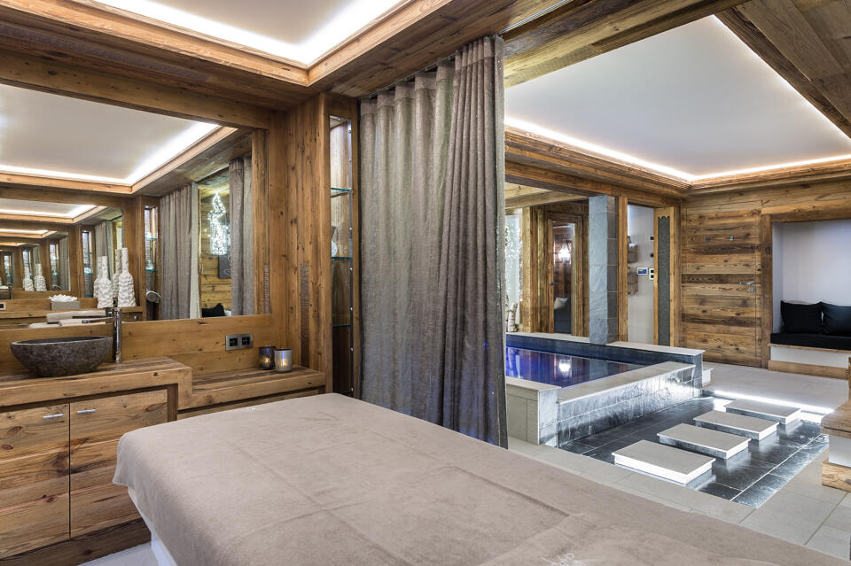 Chalet Powder White Gallery Image 1