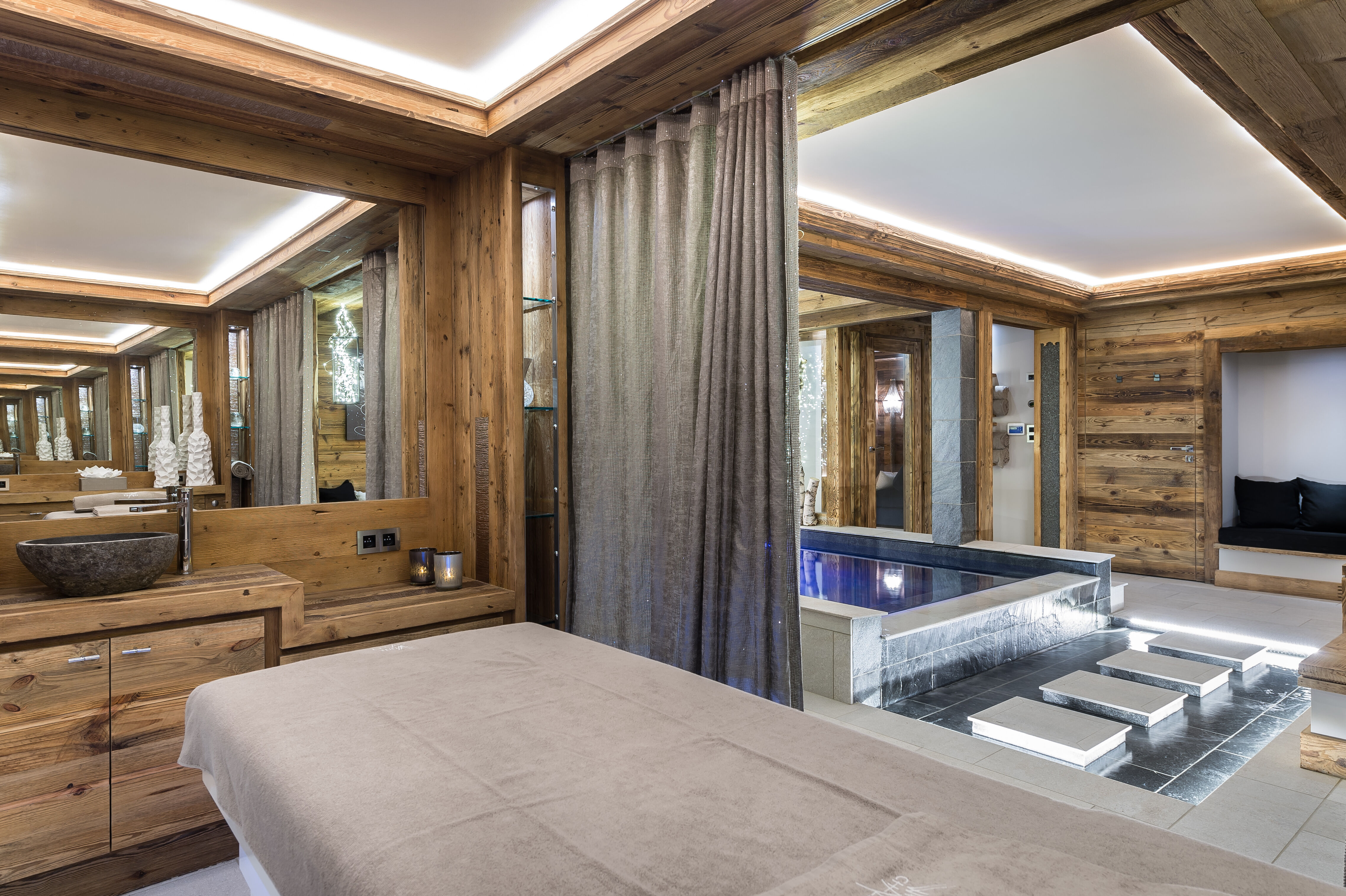 Chalet Powder White Gallary Image 1