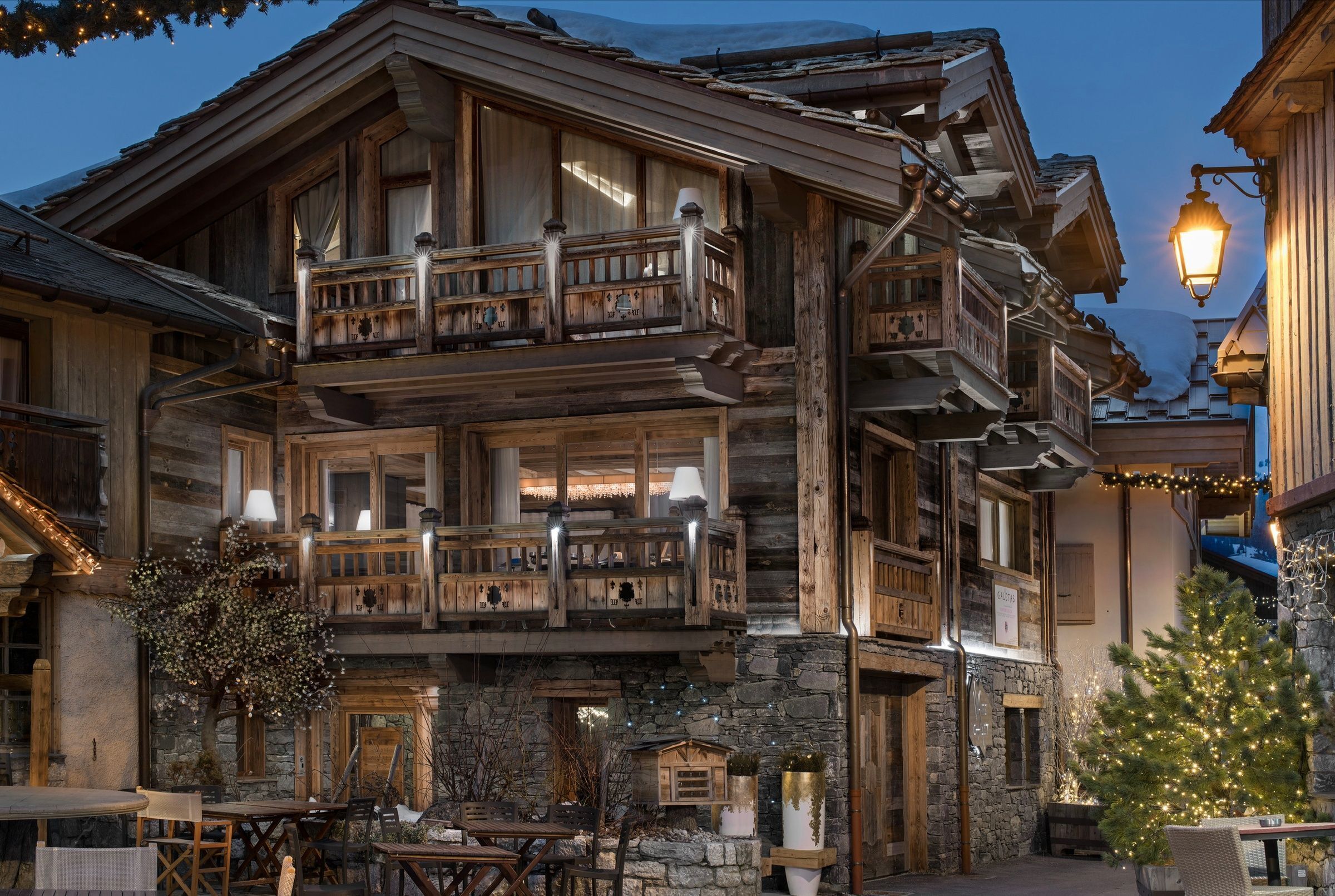 Chalet Powder White Gallary Image 5
