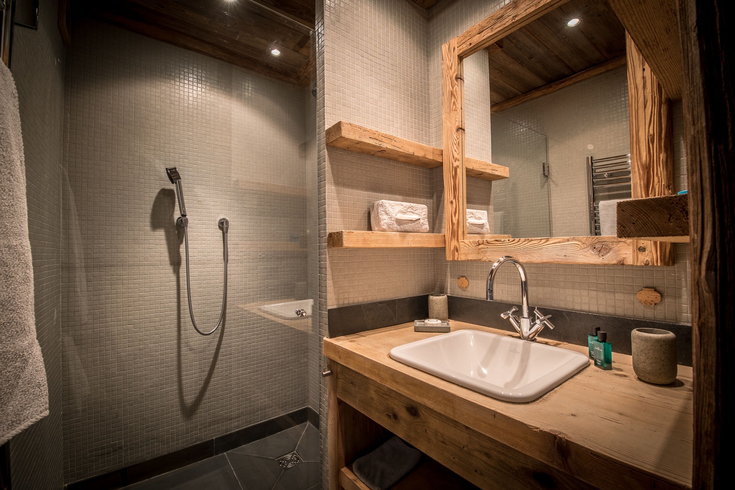 Chalet Saulire Gallary Image 2
