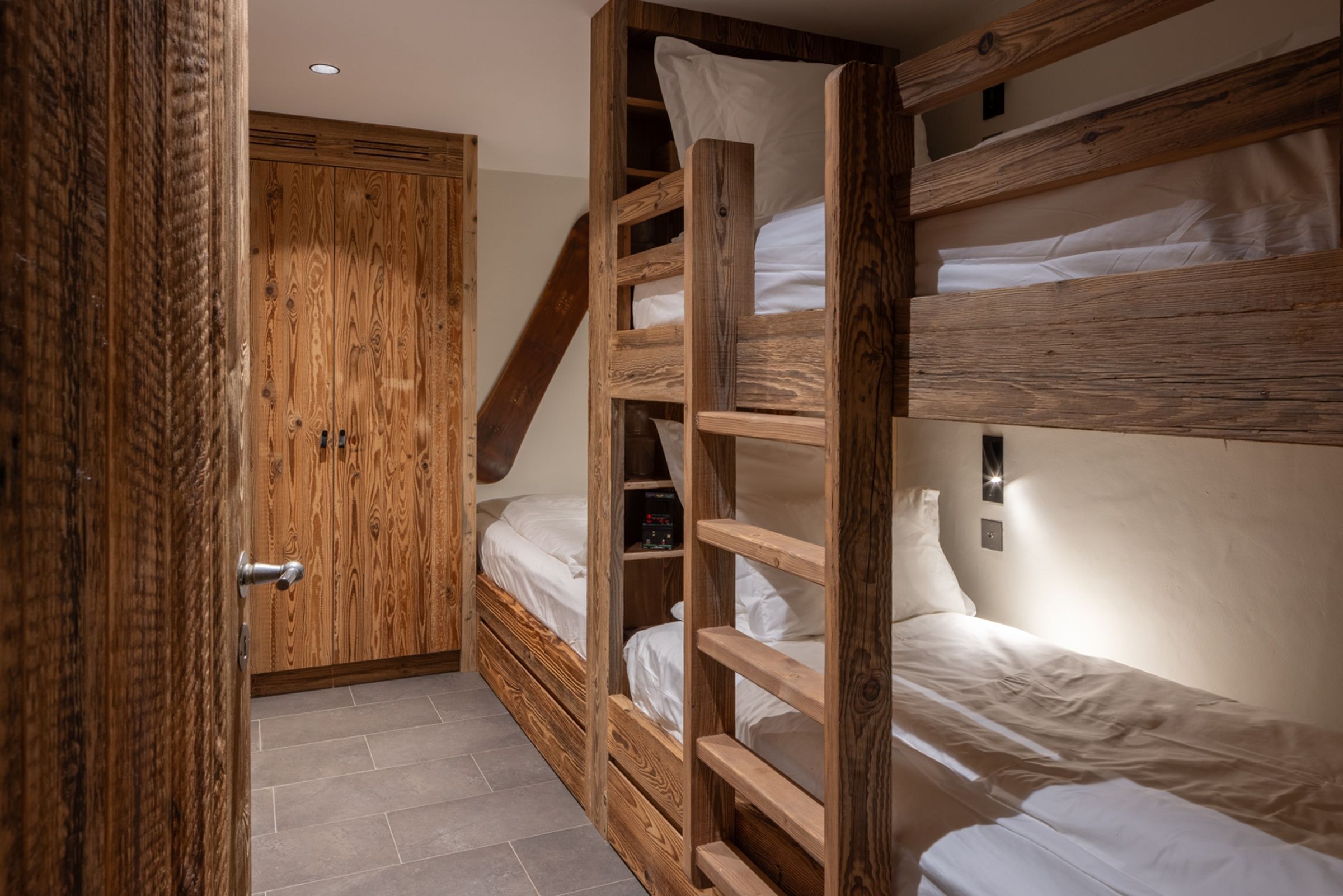 Chalet Saulire Gallary Image 3