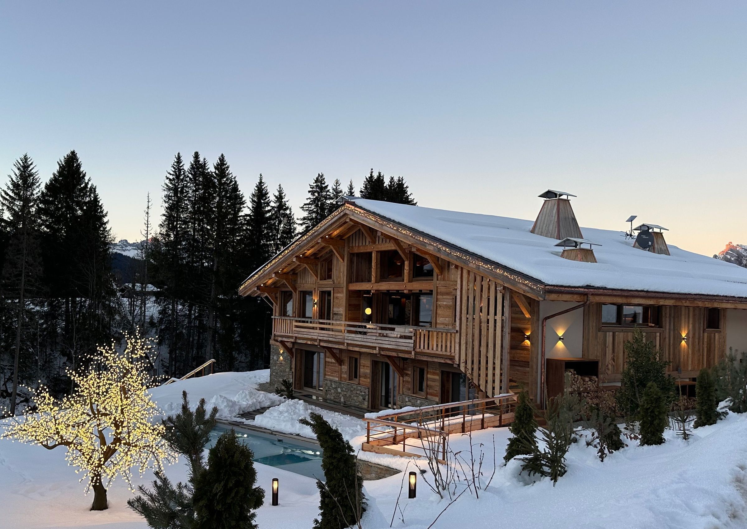 Chalet Vantage Gallary Image 5