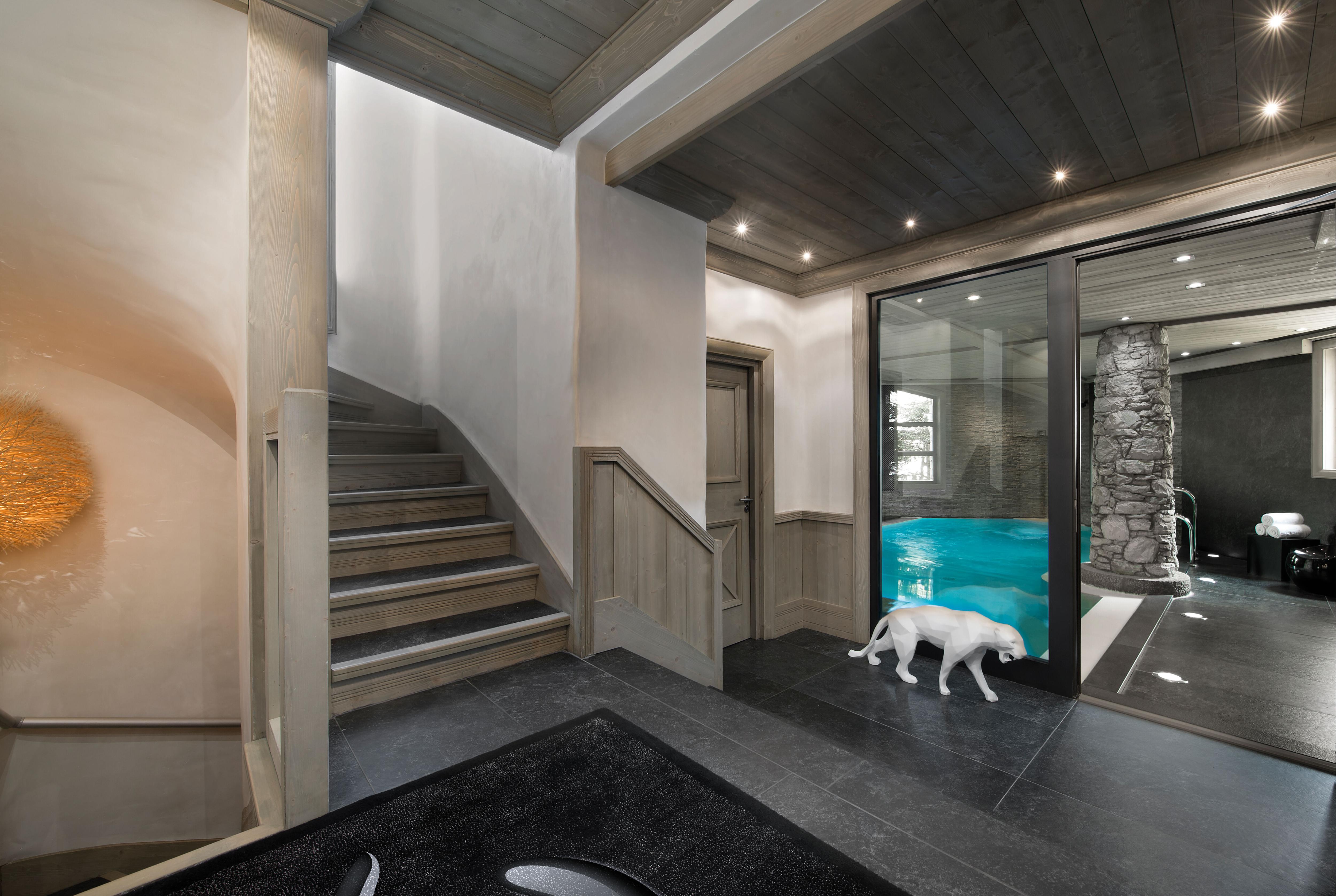 Chalet White Pearl Gallary Image 3